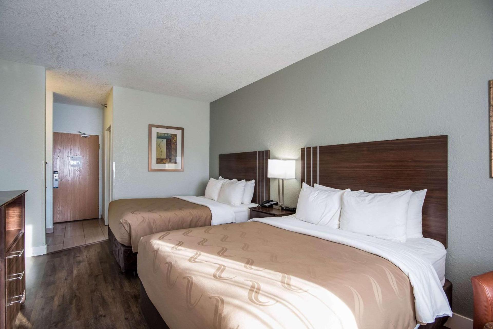 Quality Inn & Suites Pueblo West photo 18