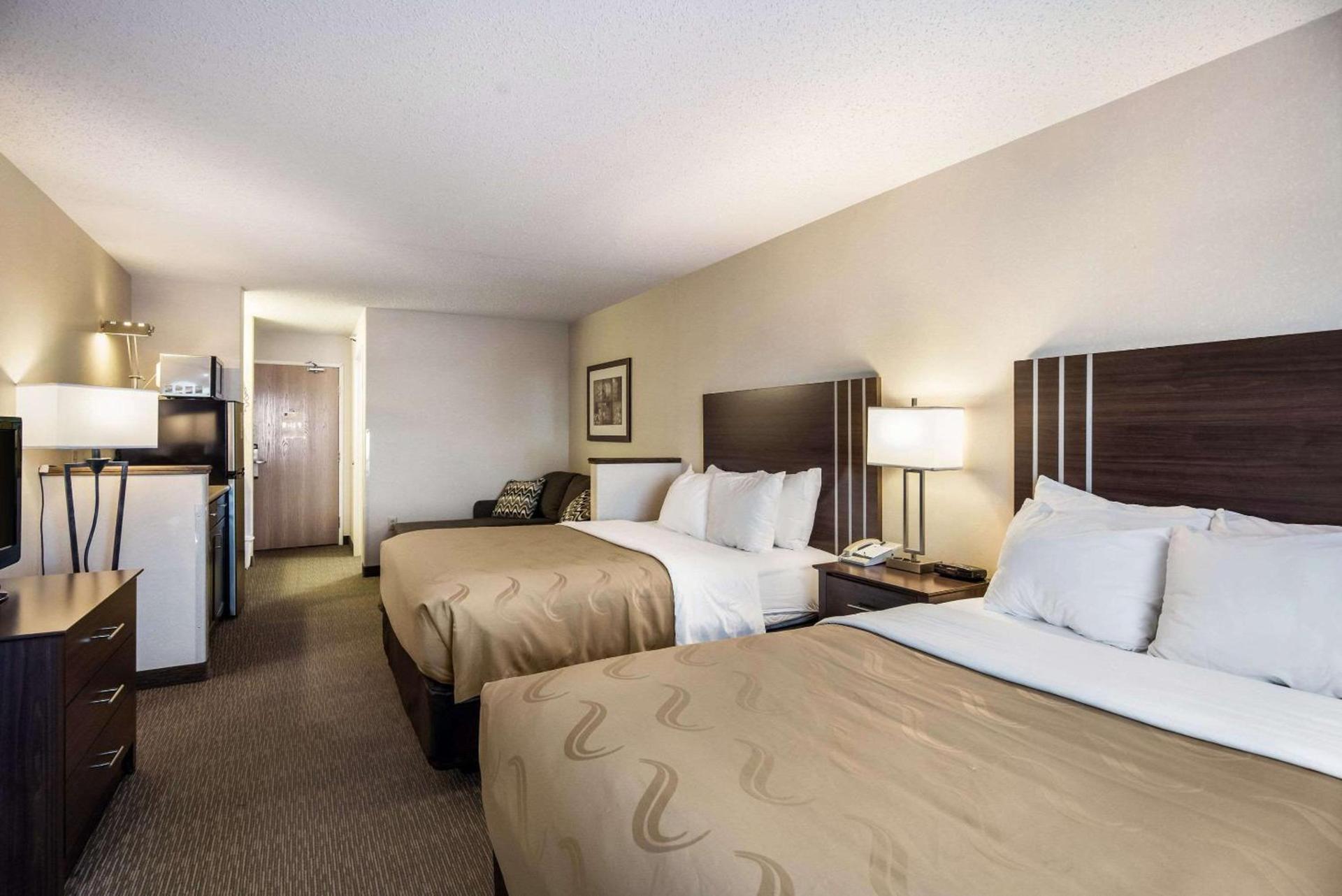 Quality Inn & Suites Pueblo West photo 15
