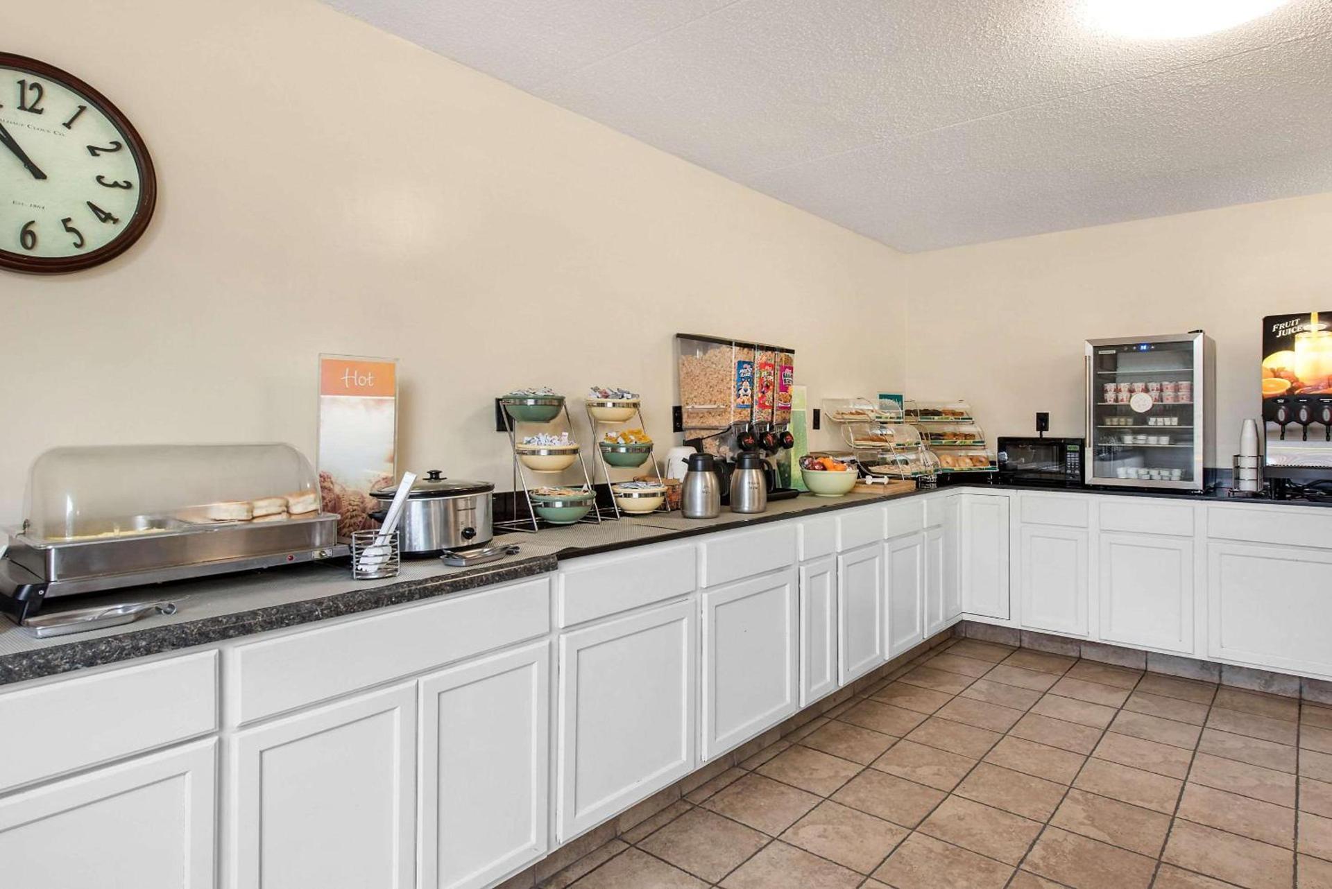Quality Inn & Suites Lafayette I-65 photo 26