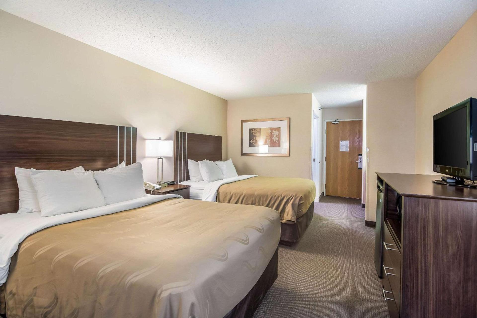 Quality Inn & Suites Pueblo West photo 12