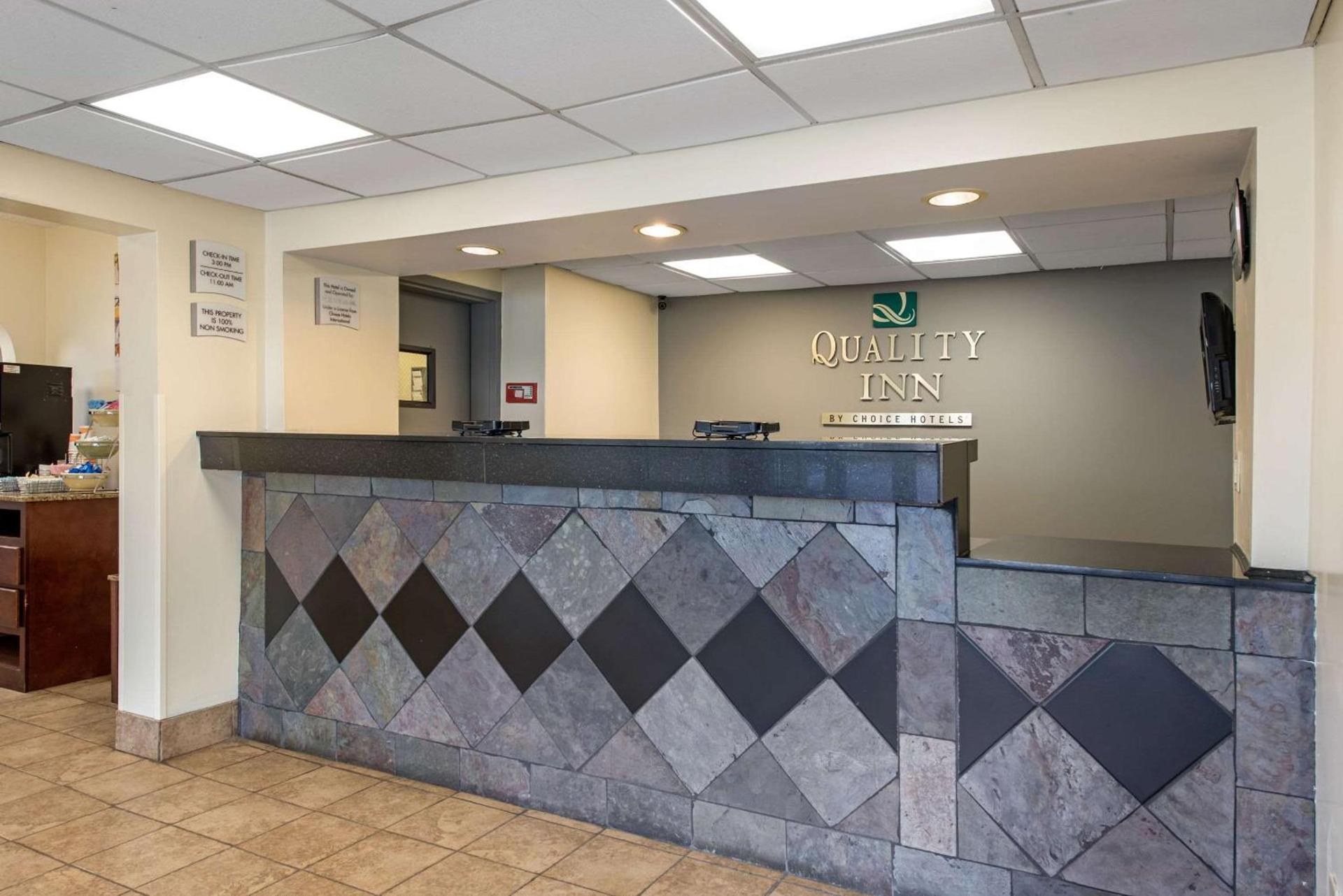 Quality Inn & Suites Lafayette I-65 photo 2