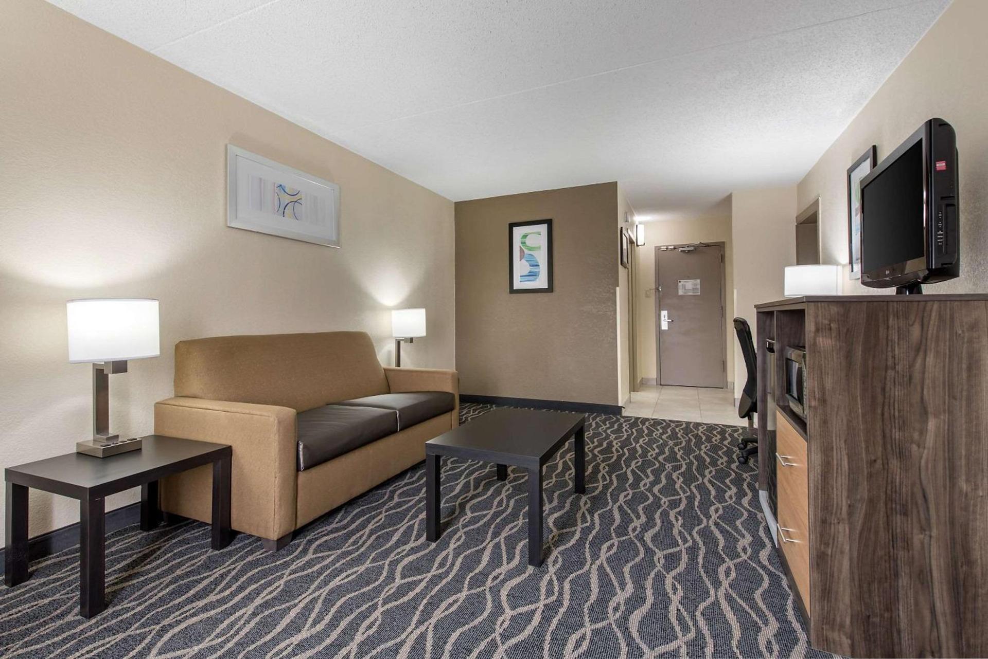 Quality Inn & Suites Lafayette I-65 photo 18