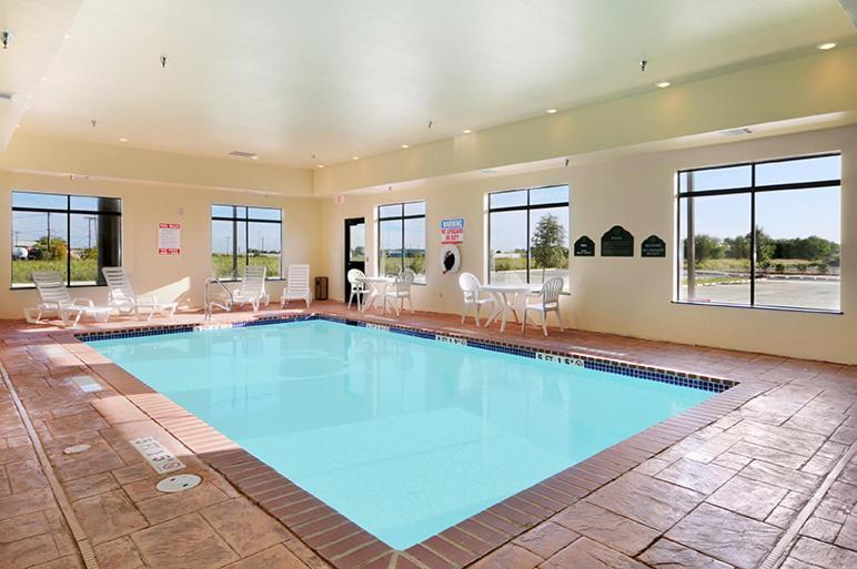 Wingate by Wyndham New Braunfels photo 2