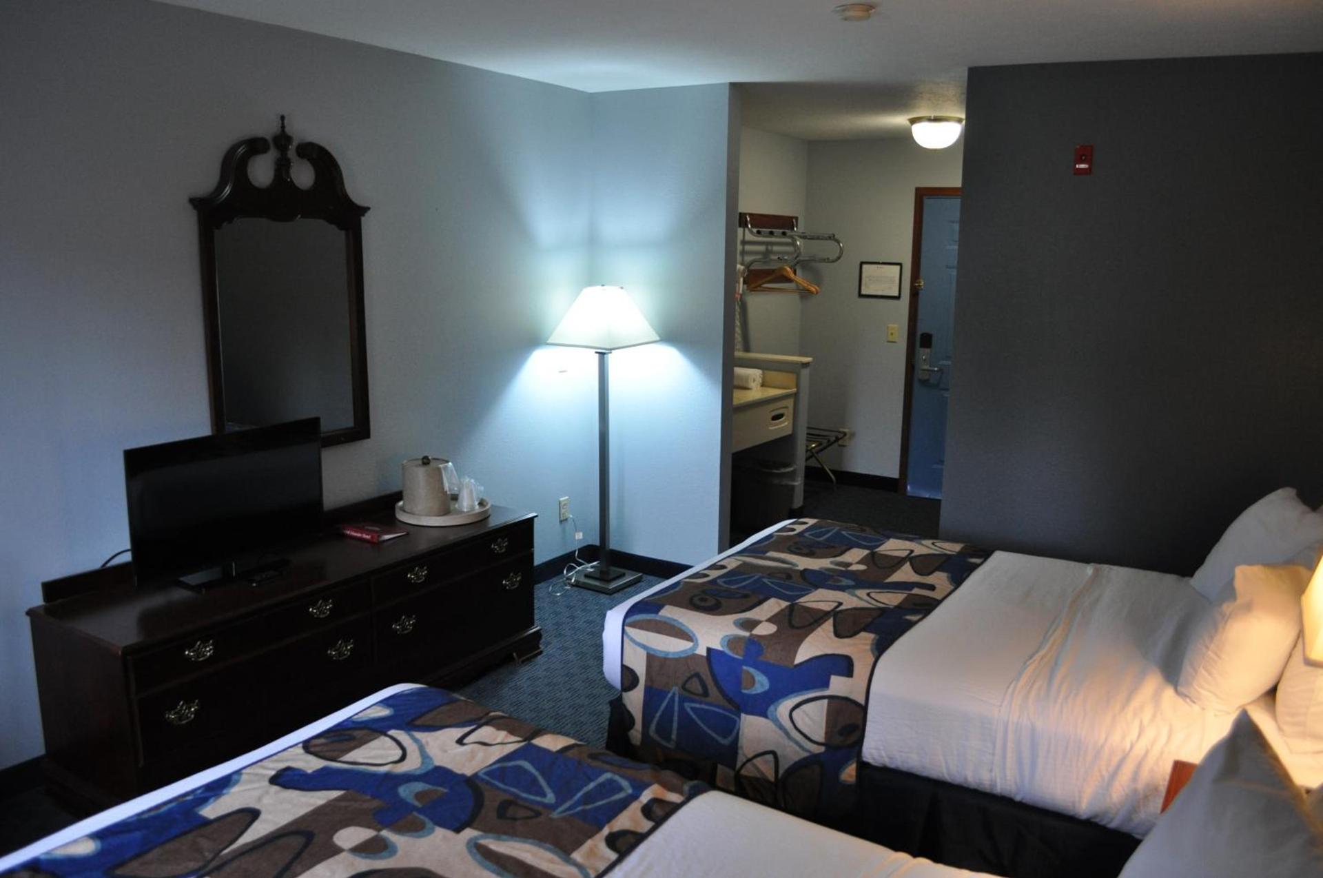 Grand Islander Hotel photo 3