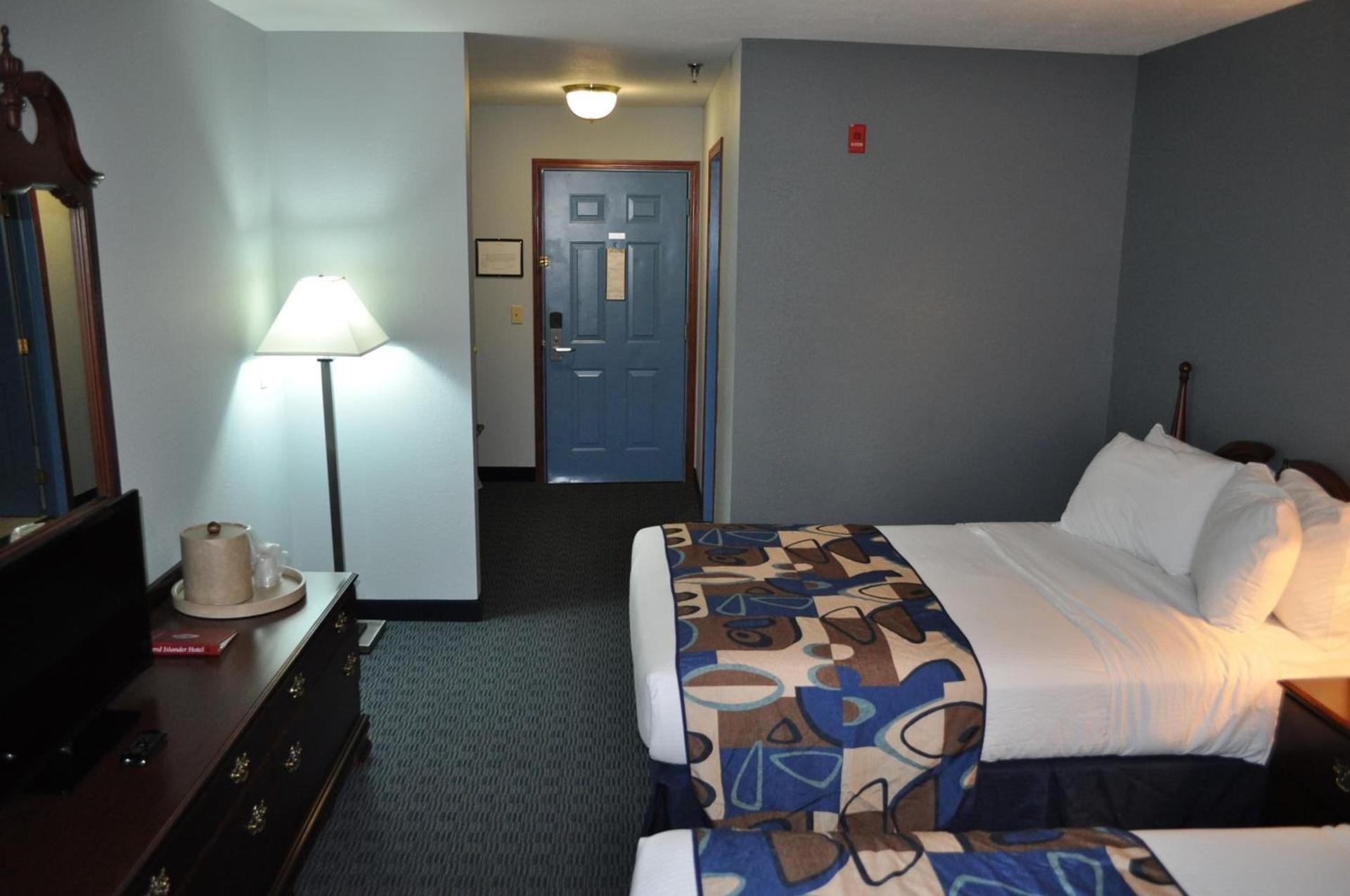 Grand Islander Hotel photo 4