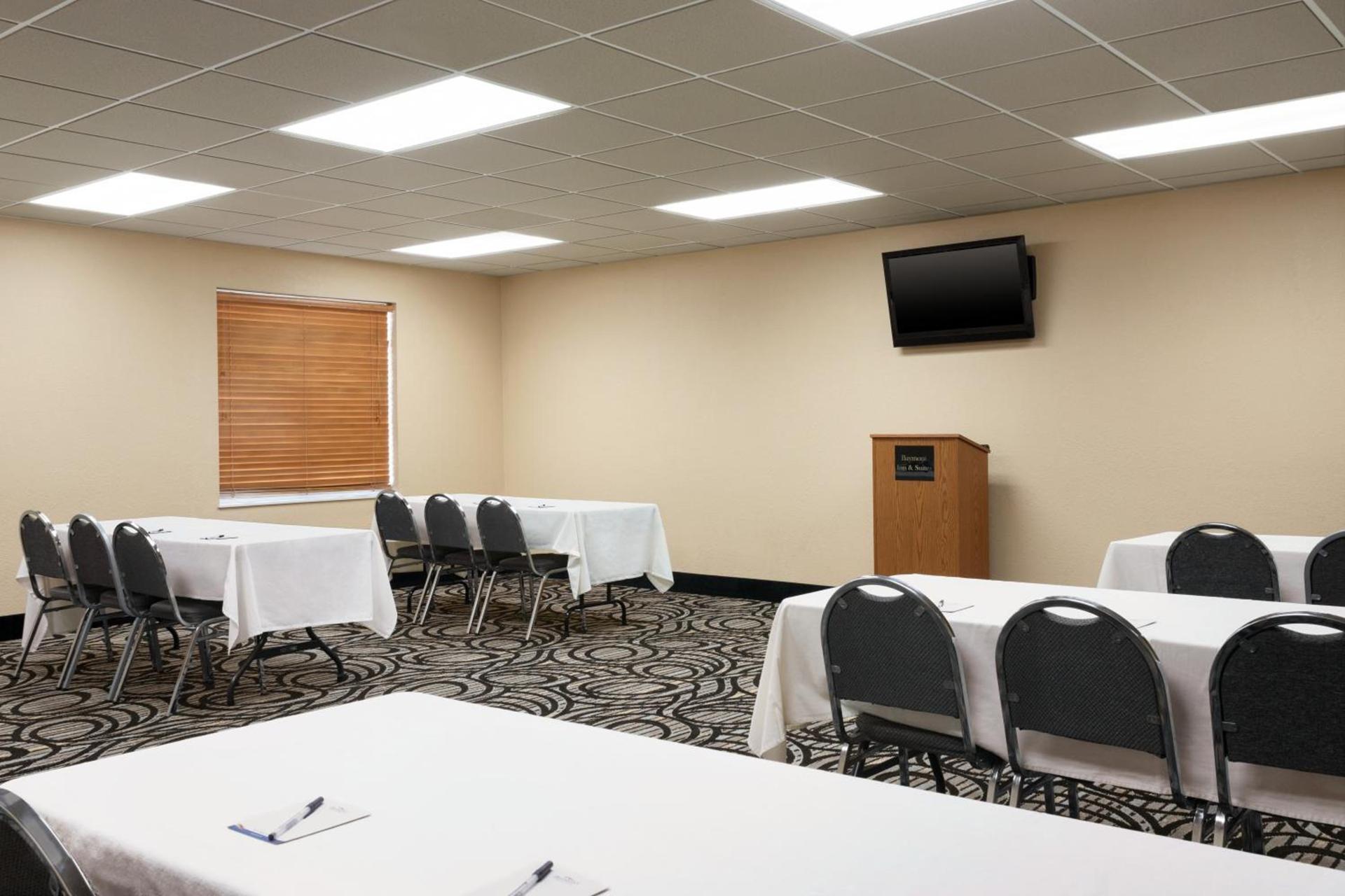 Baymont by Wyndham Elizabethtown photo 19