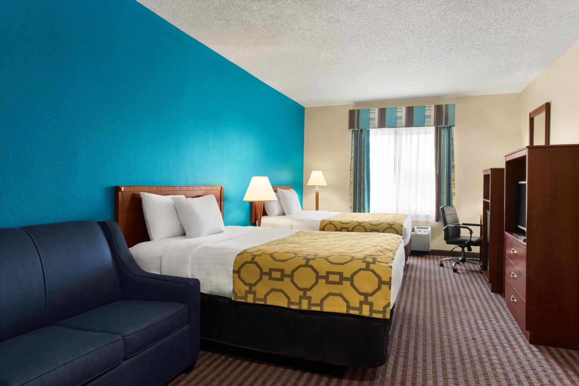 Baymont by Wyndham Elizabethtown photo 9