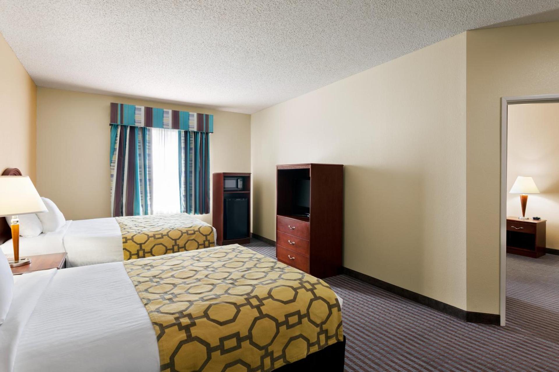 Baymont by Wyndham Elizabethtown photo 14