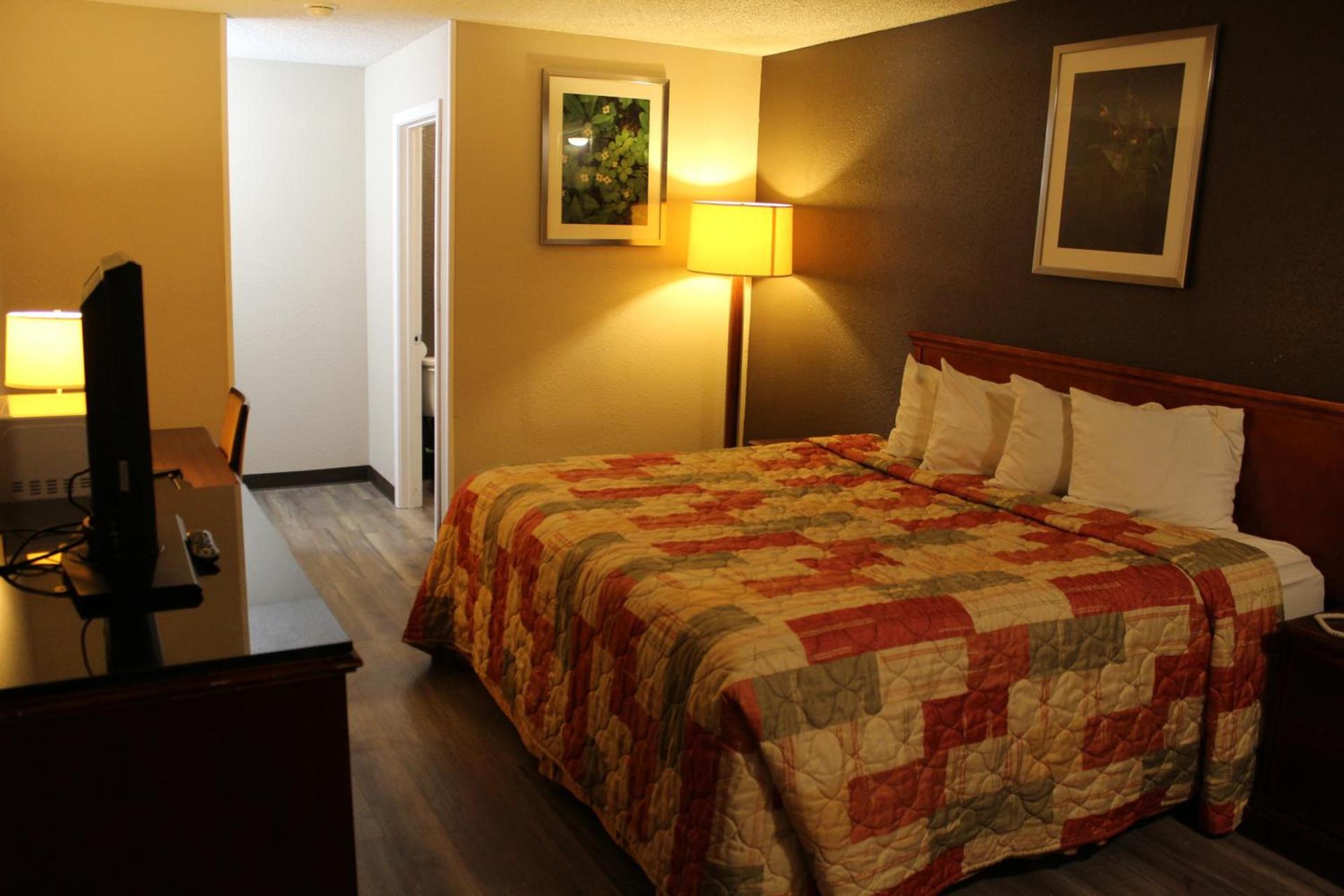 Regency Inn photo 16