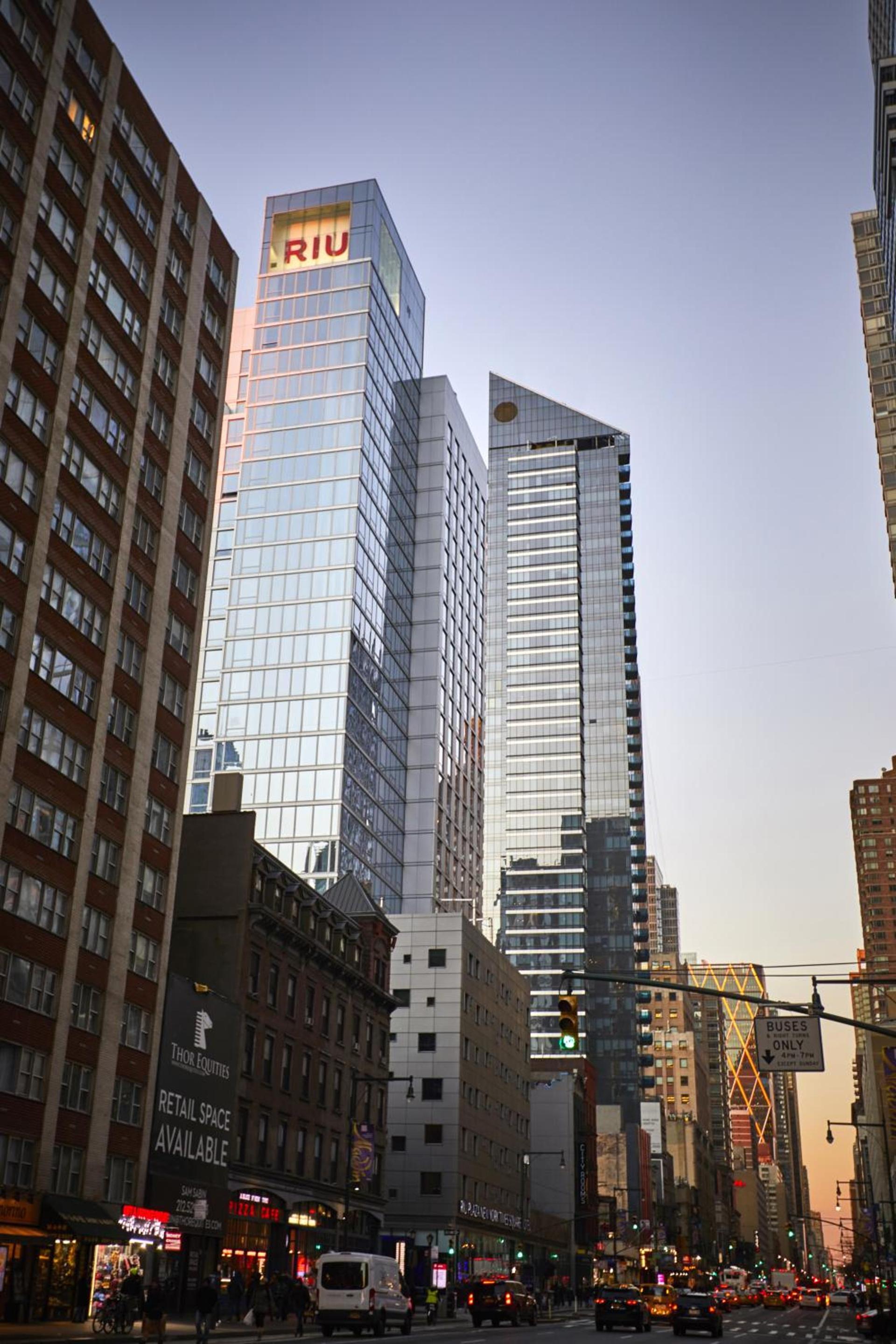 Riu Plaza New York Times Square photo 13