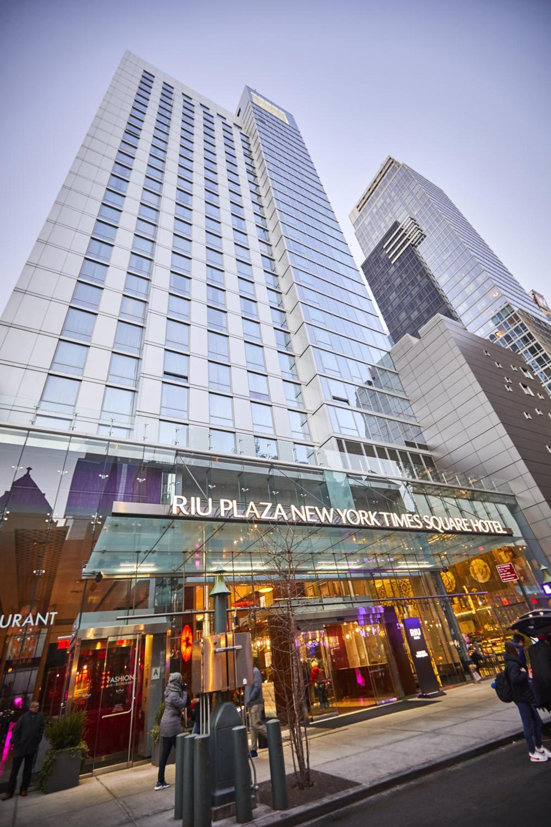 Riu Plaza New York Times Square photo 19