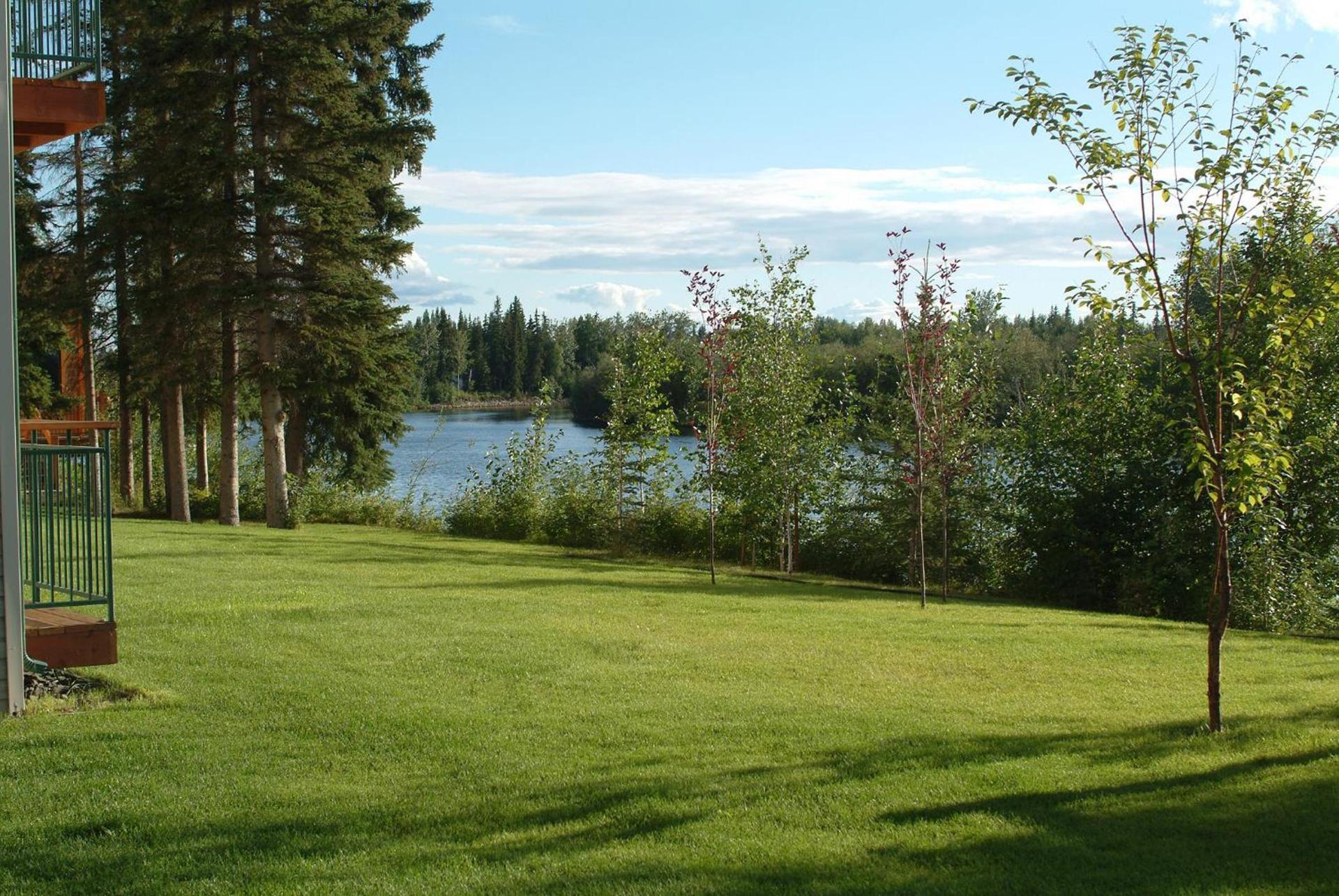 Pike's Waterfront Lodge photo 32