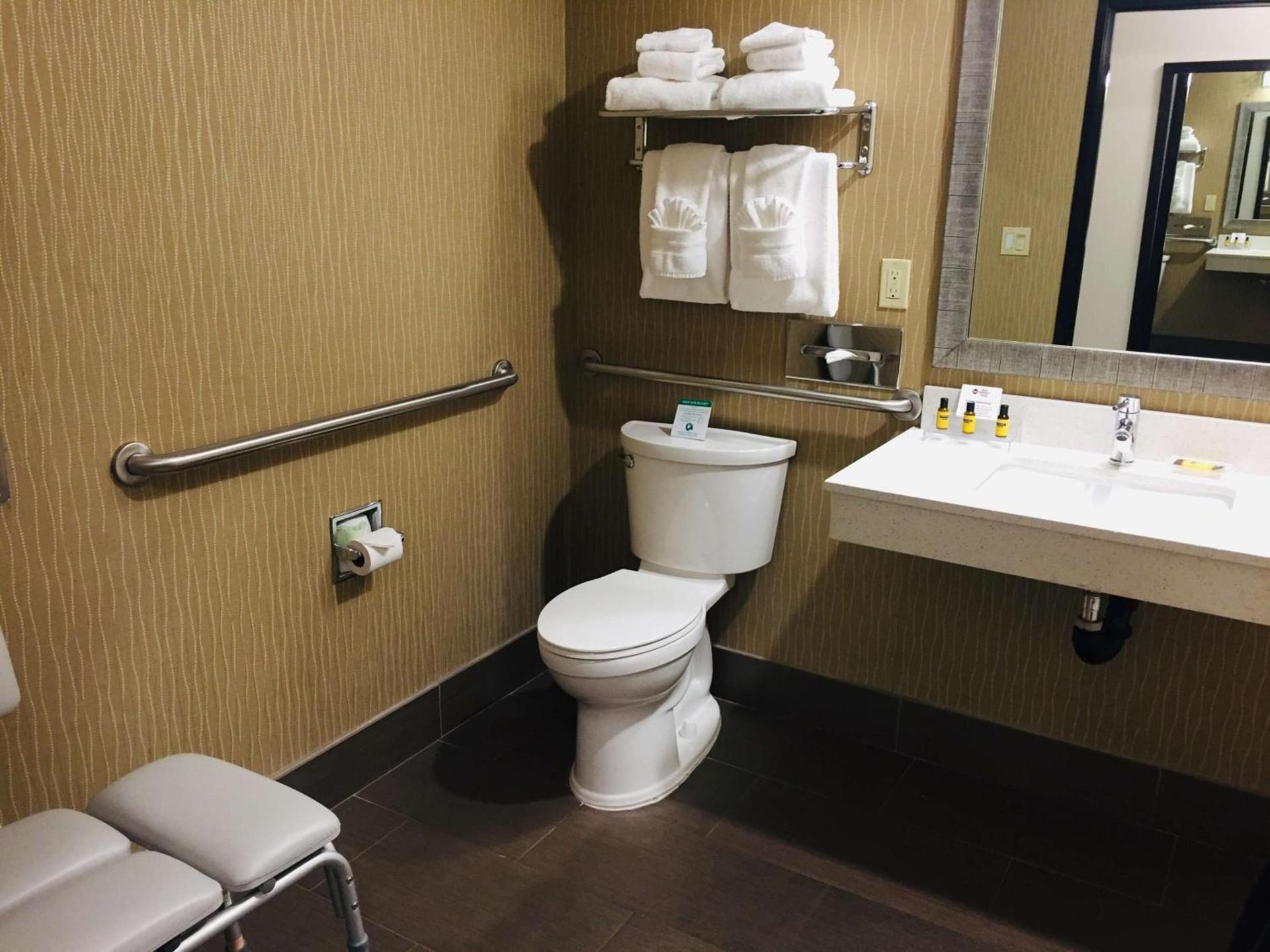Best Western Plus Portland Airport Hotel & Suites photo 23