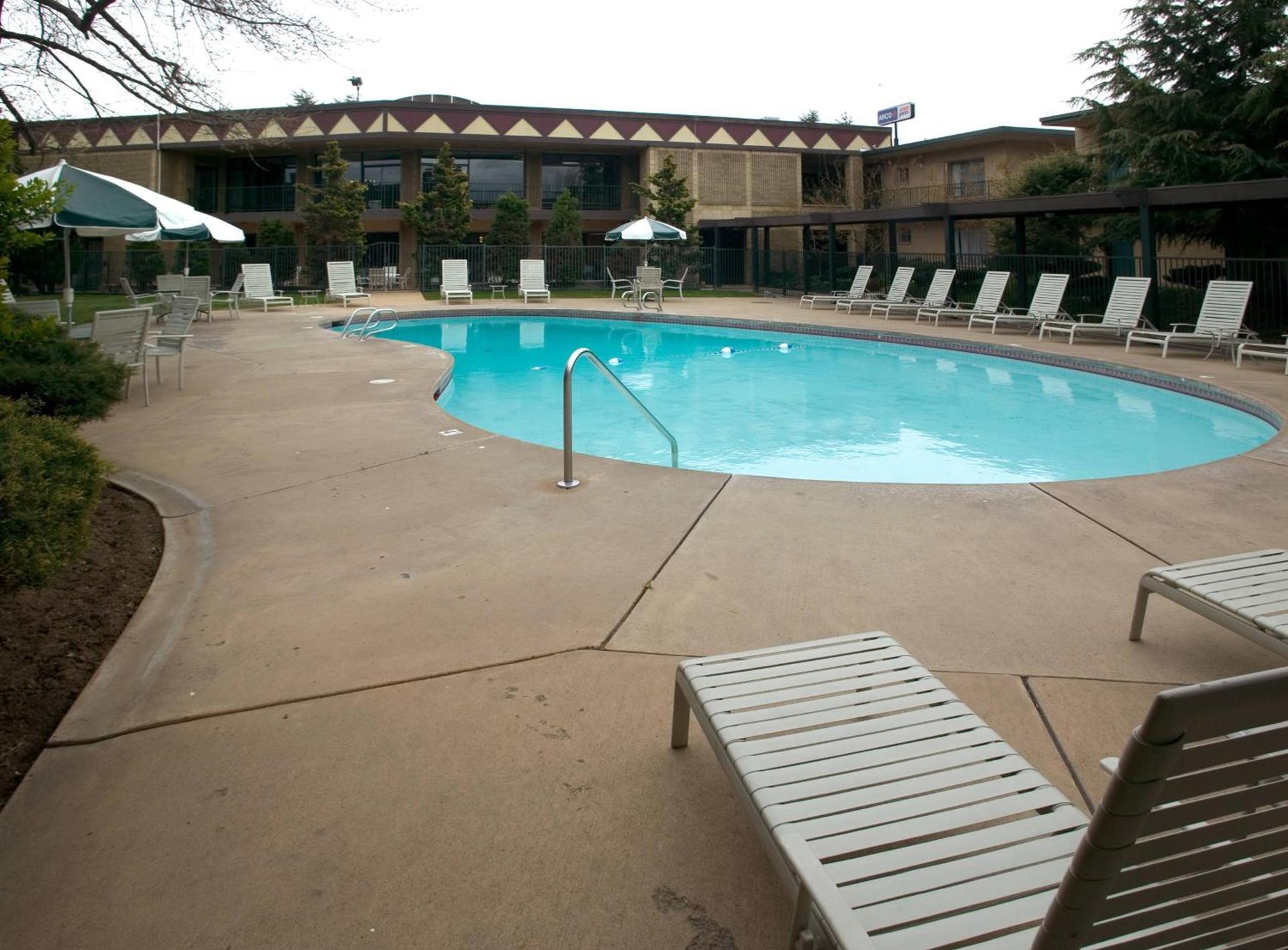 Red Lion Hotel Yakima Center photo 16