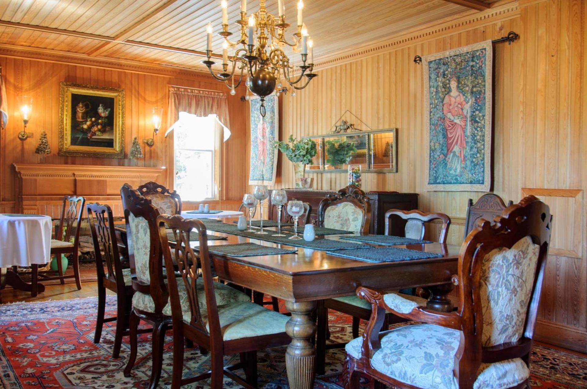 The Castle Inn at Silver Lake photo 7