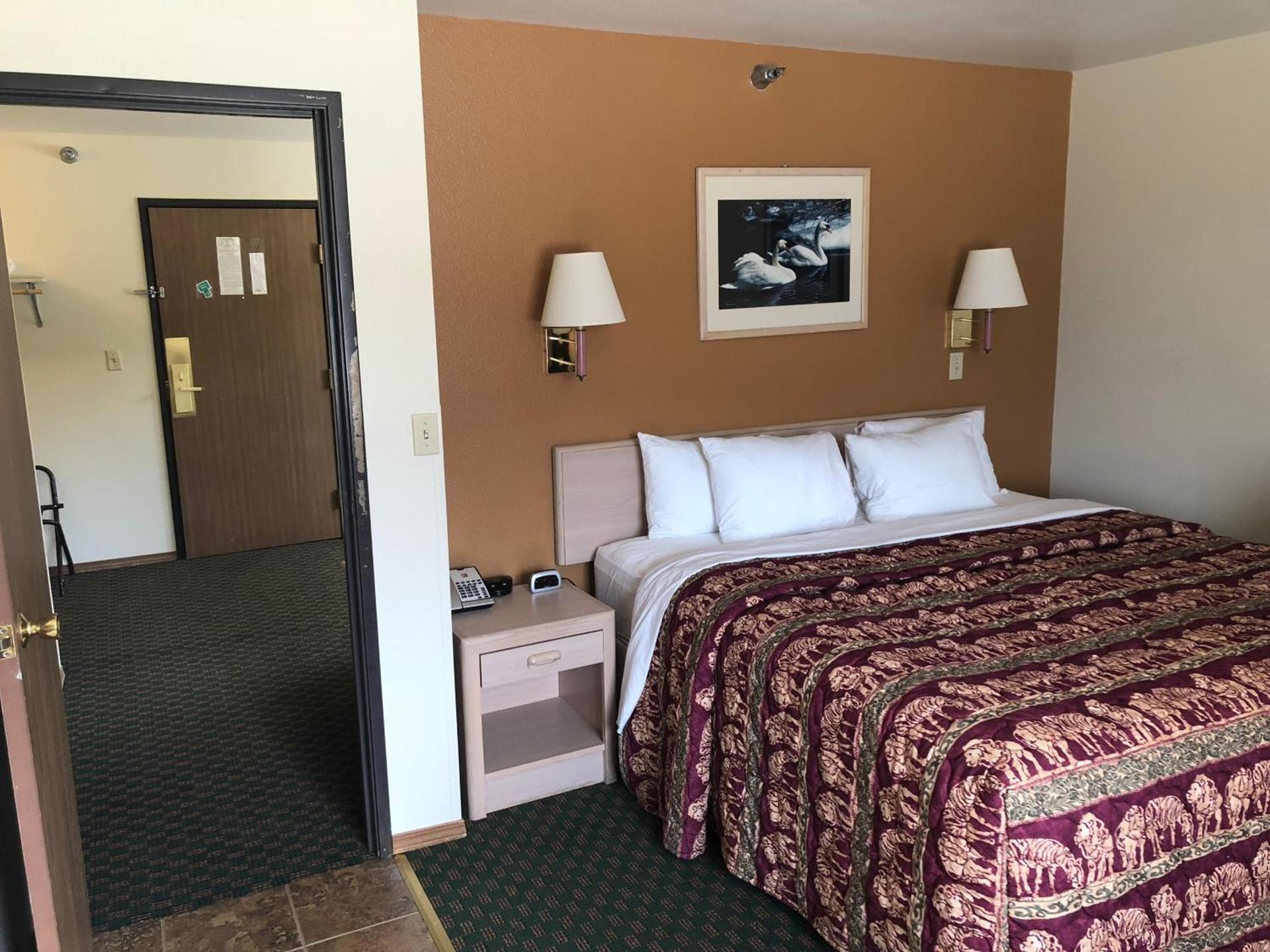 Kings Inn Cody photo 15