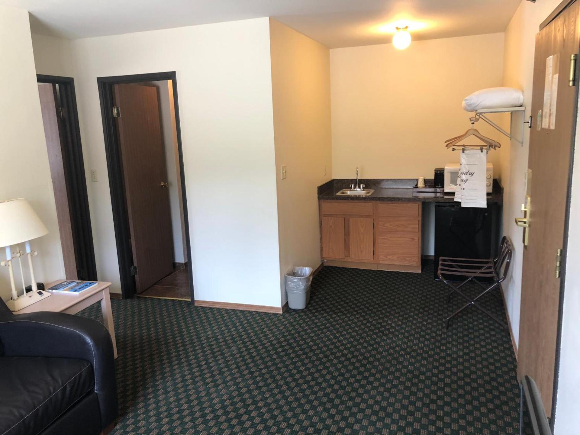 Kings Inn Cody photo 17