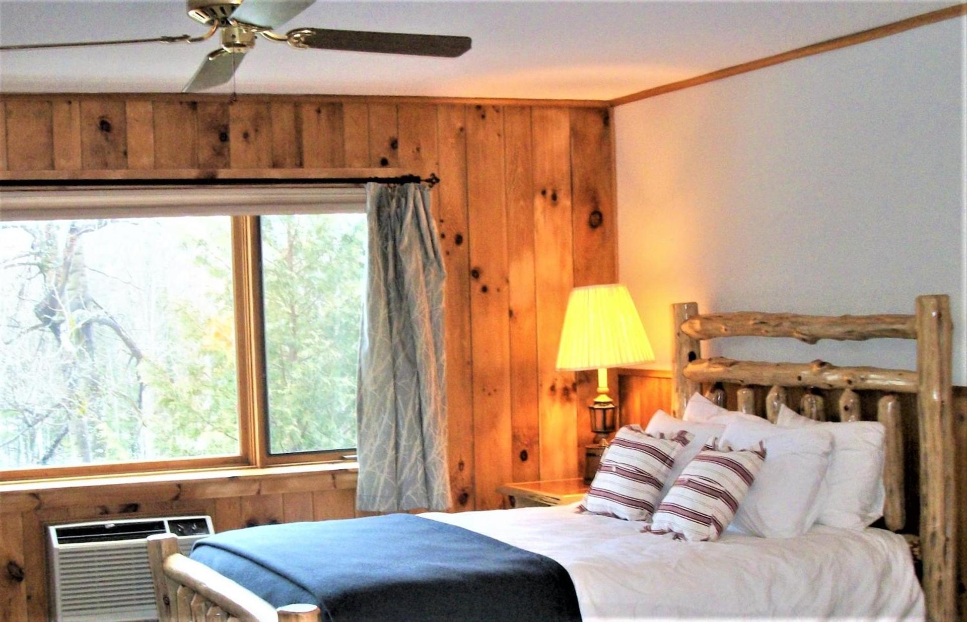 Garnet Hill Lodge photo 6