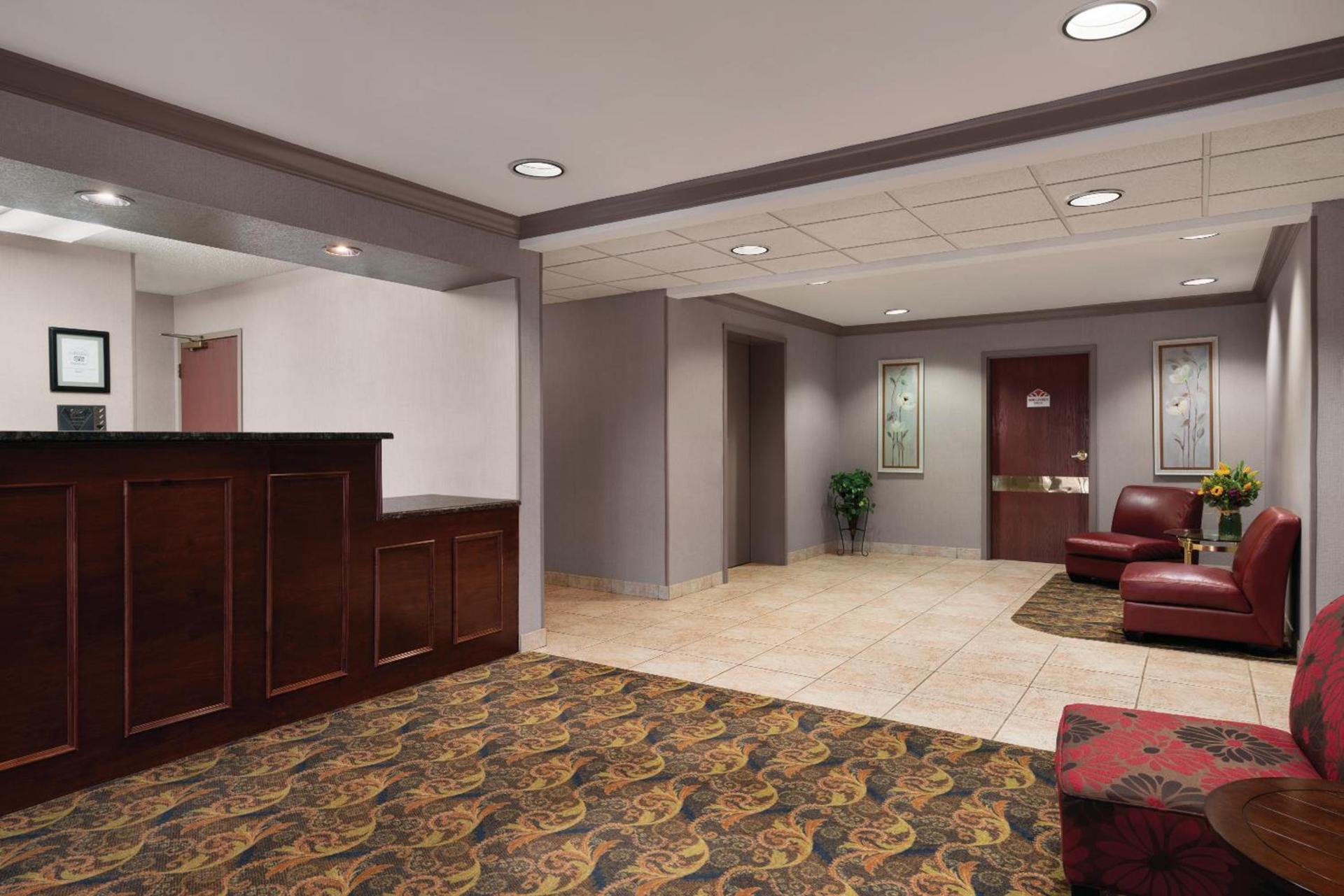 Lancaster Suites photo 8