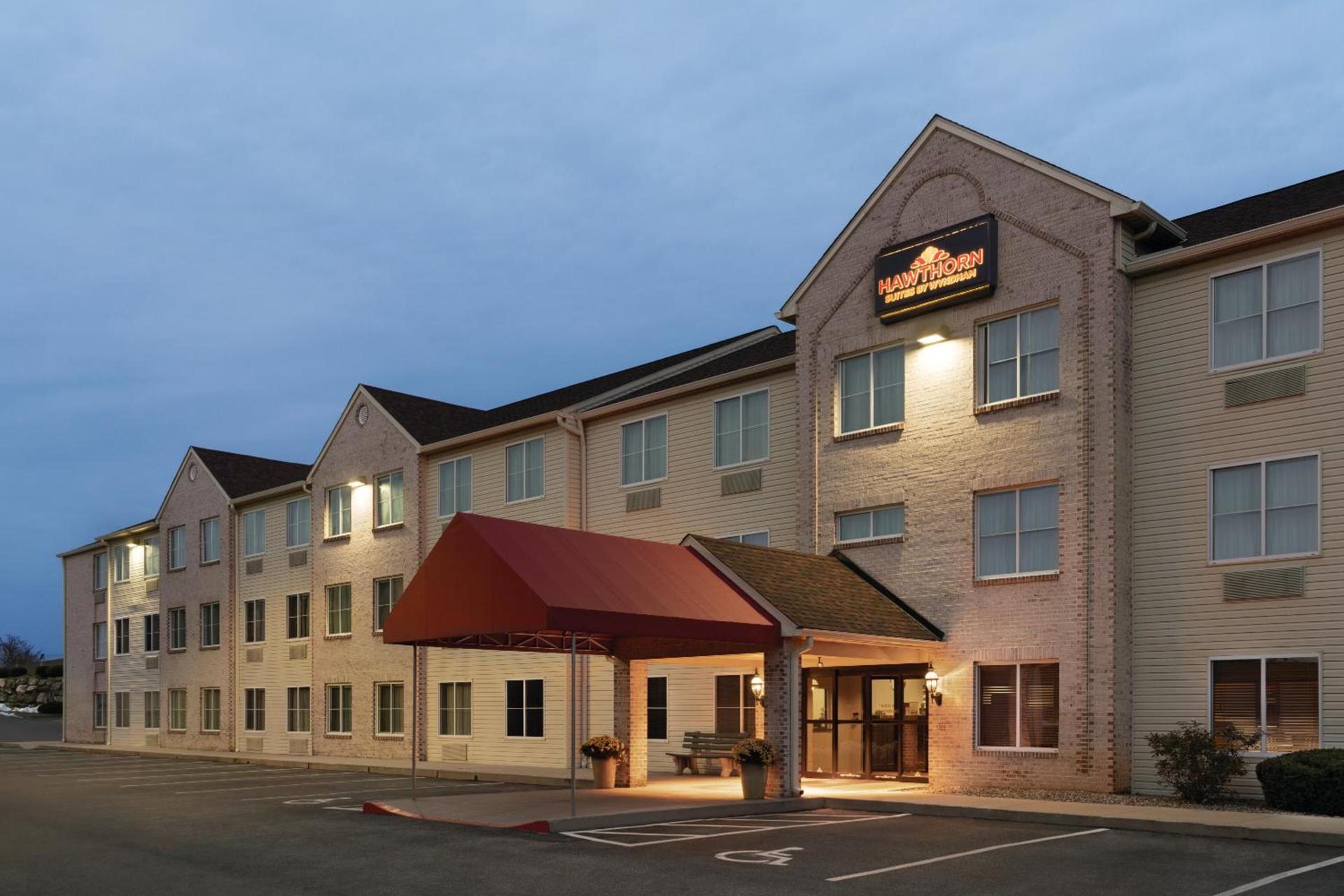 Lancaster Suites photo 3