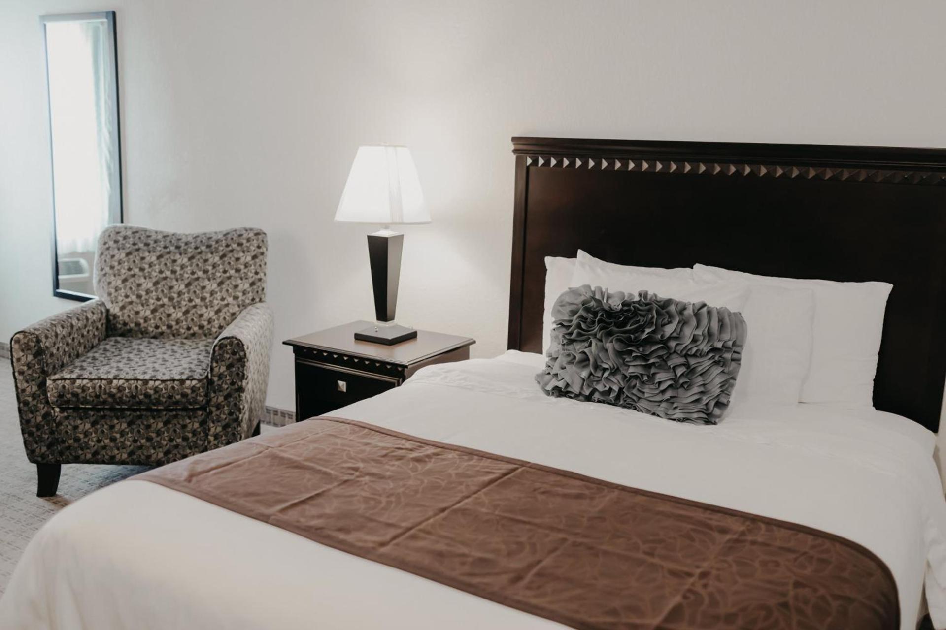 Eastland Suites Hotel & Conference Ctr, Trademark by Wyndham photo 14