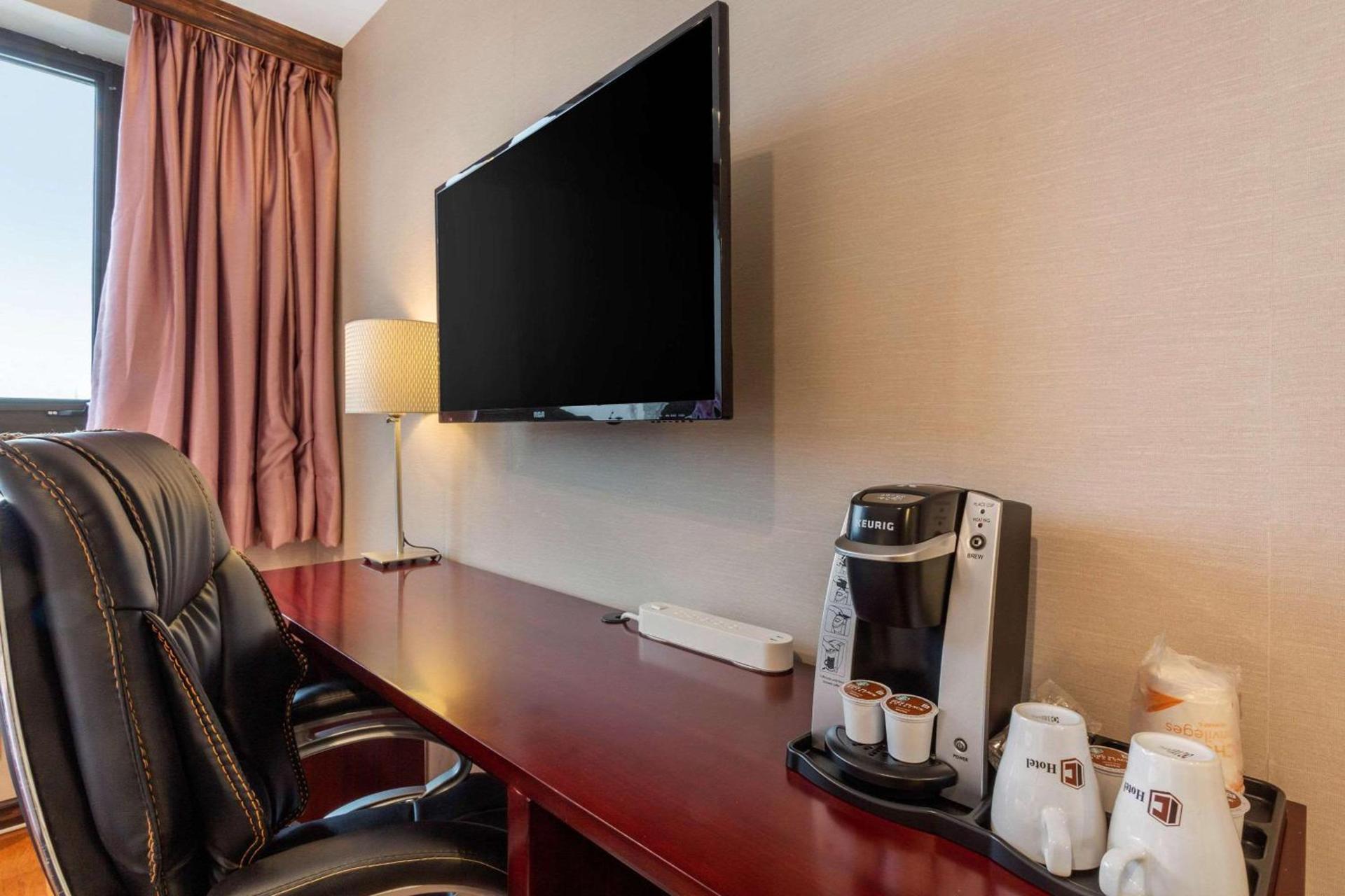 The L Hotel photo 19