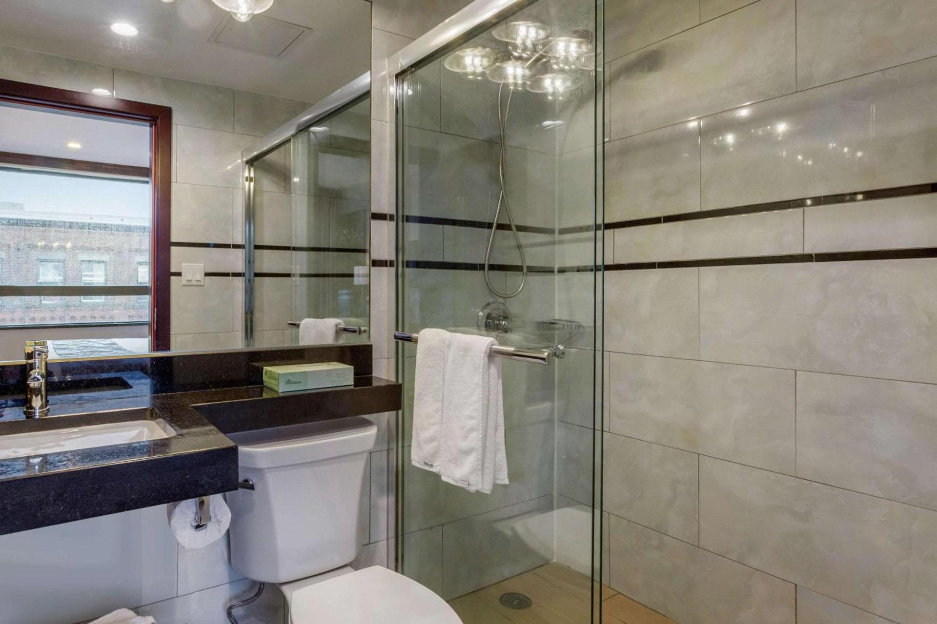 The L Hotel photo 35