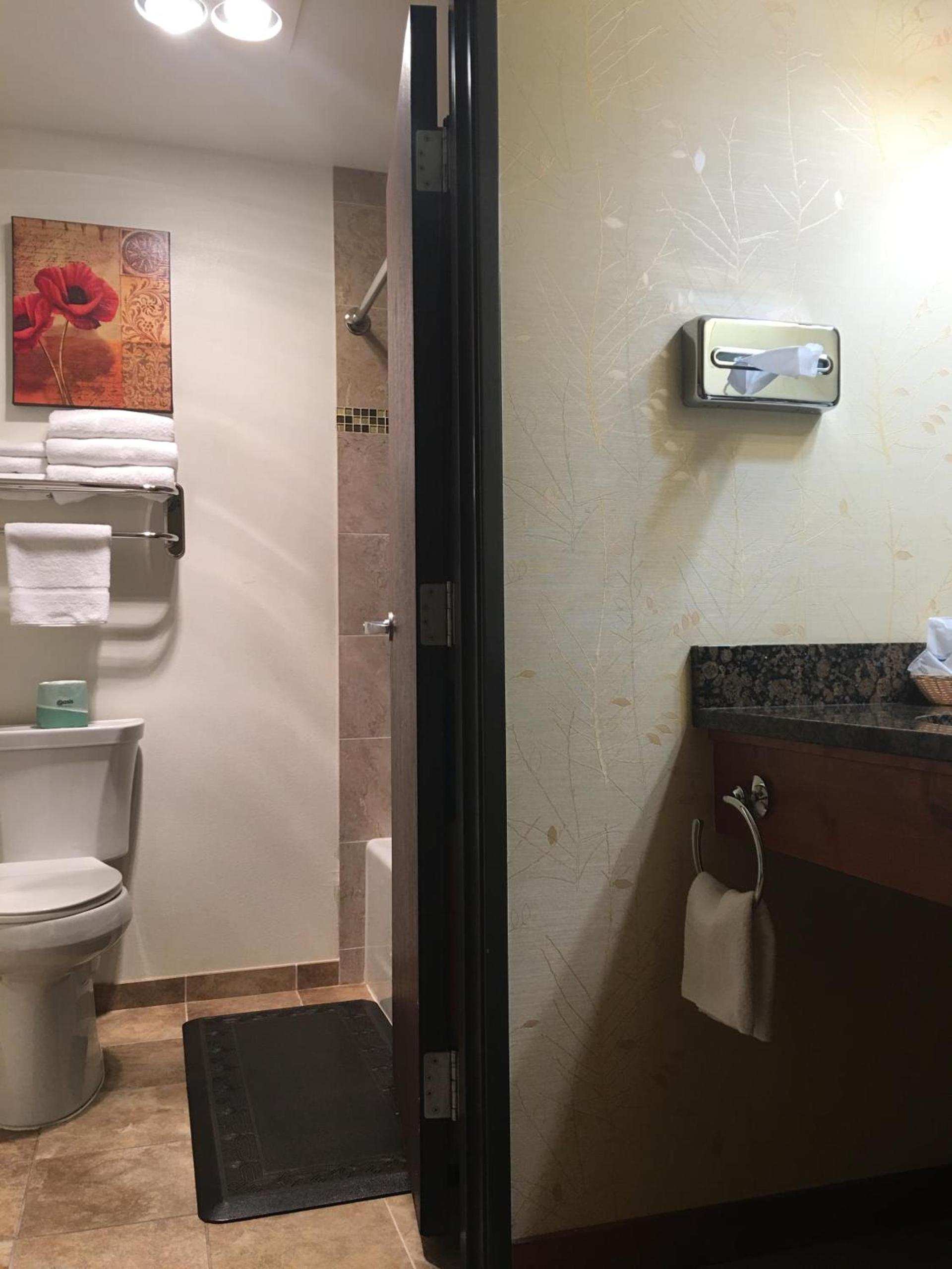Acorn Motor Inn photo 27
