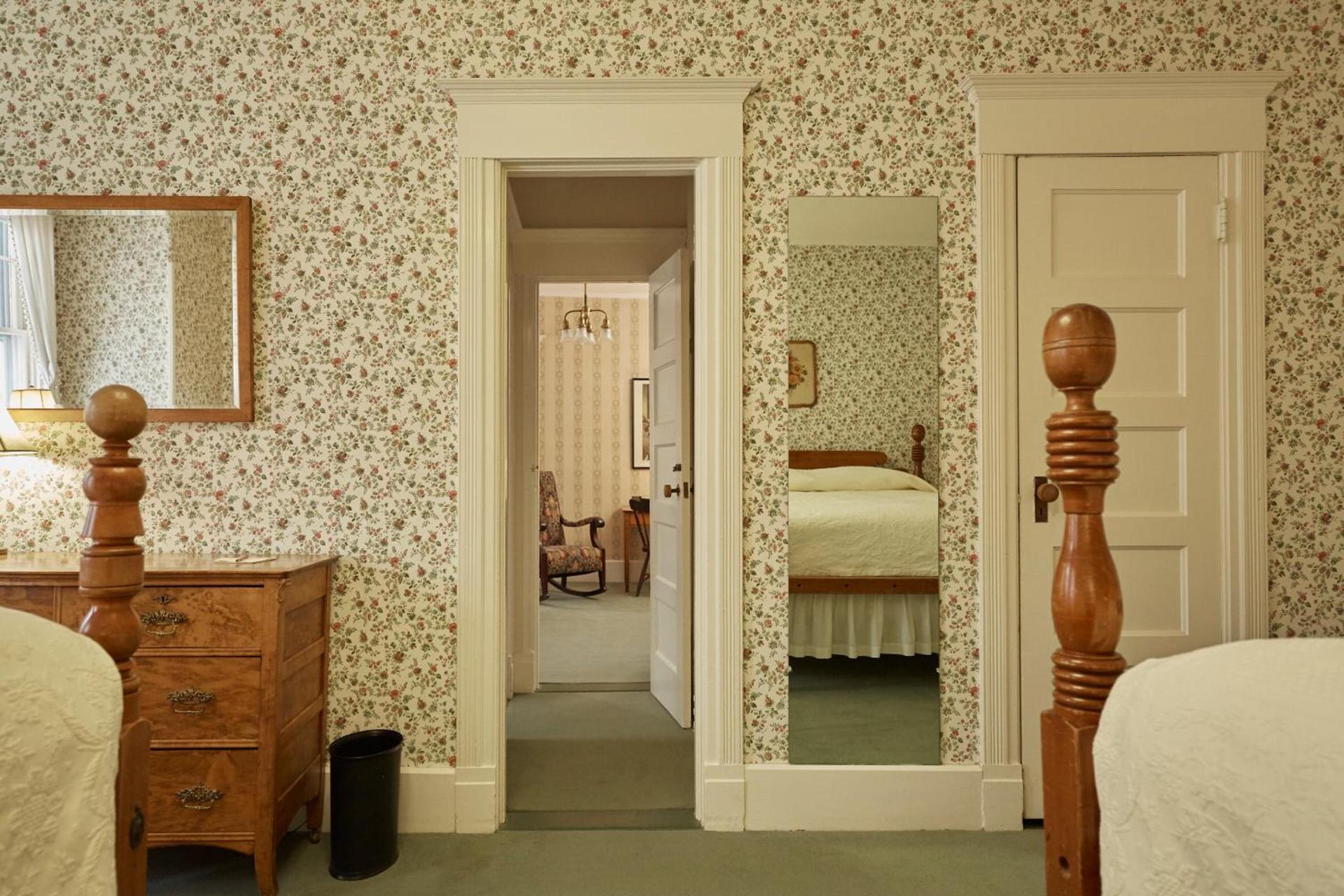 The Red Lion Inn photo 76