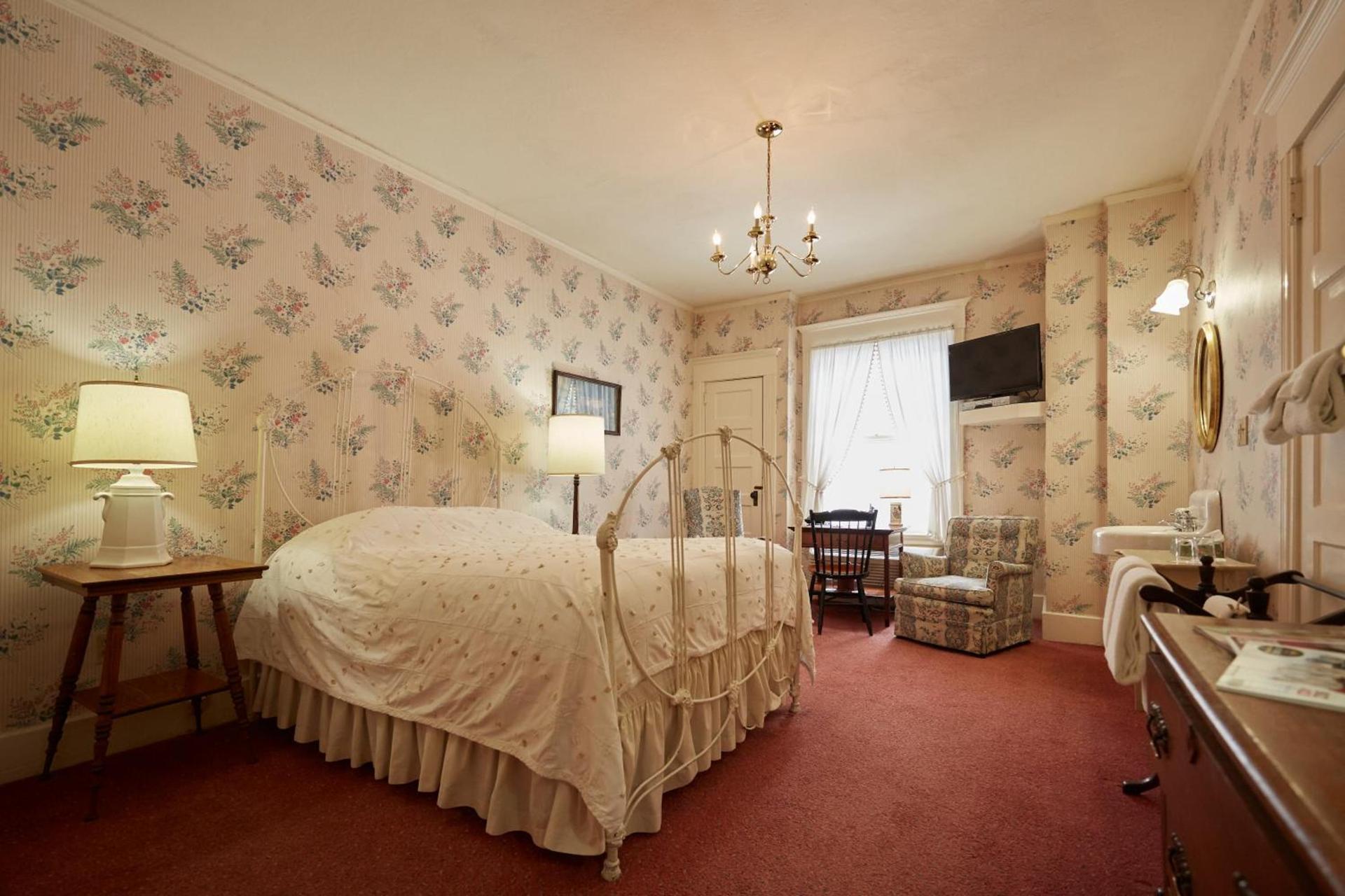 The Red Lion Inn photo 79
