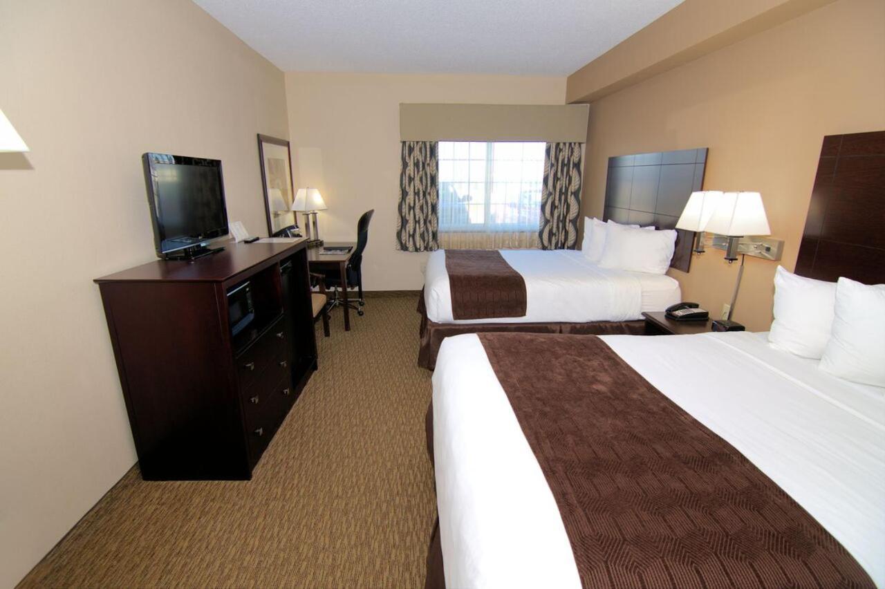 Rock Island Inn & Suites photo 22