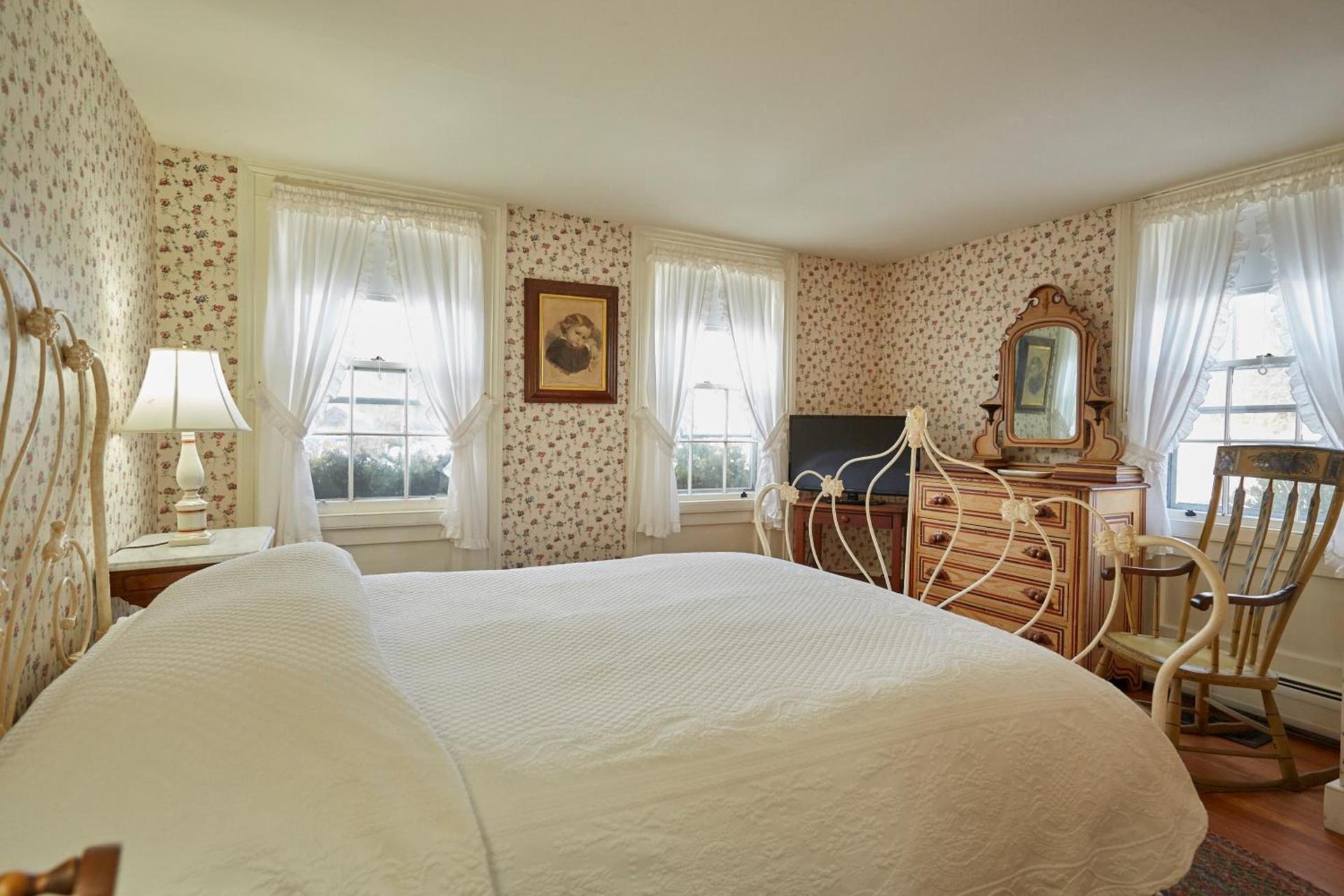 The Red Lion Inn photo 84