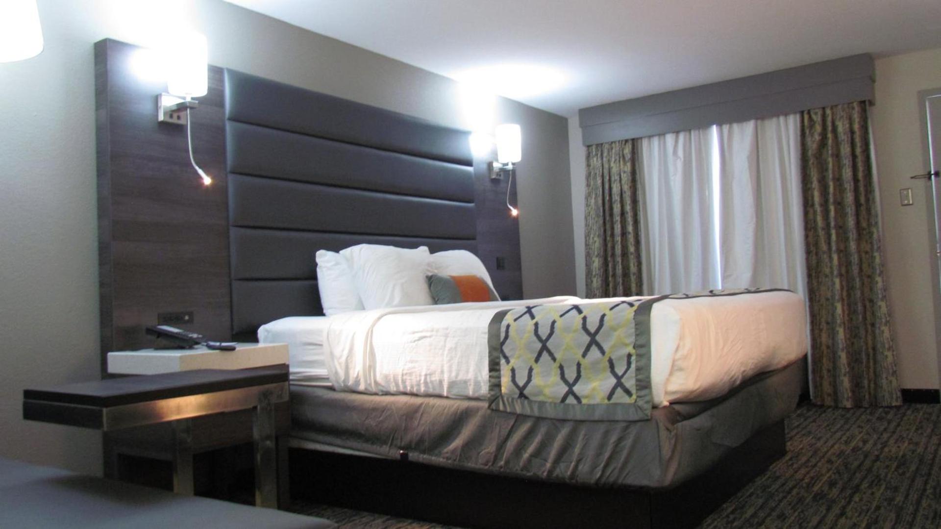 Baymont by Wyndham Murfreesboro photo 70