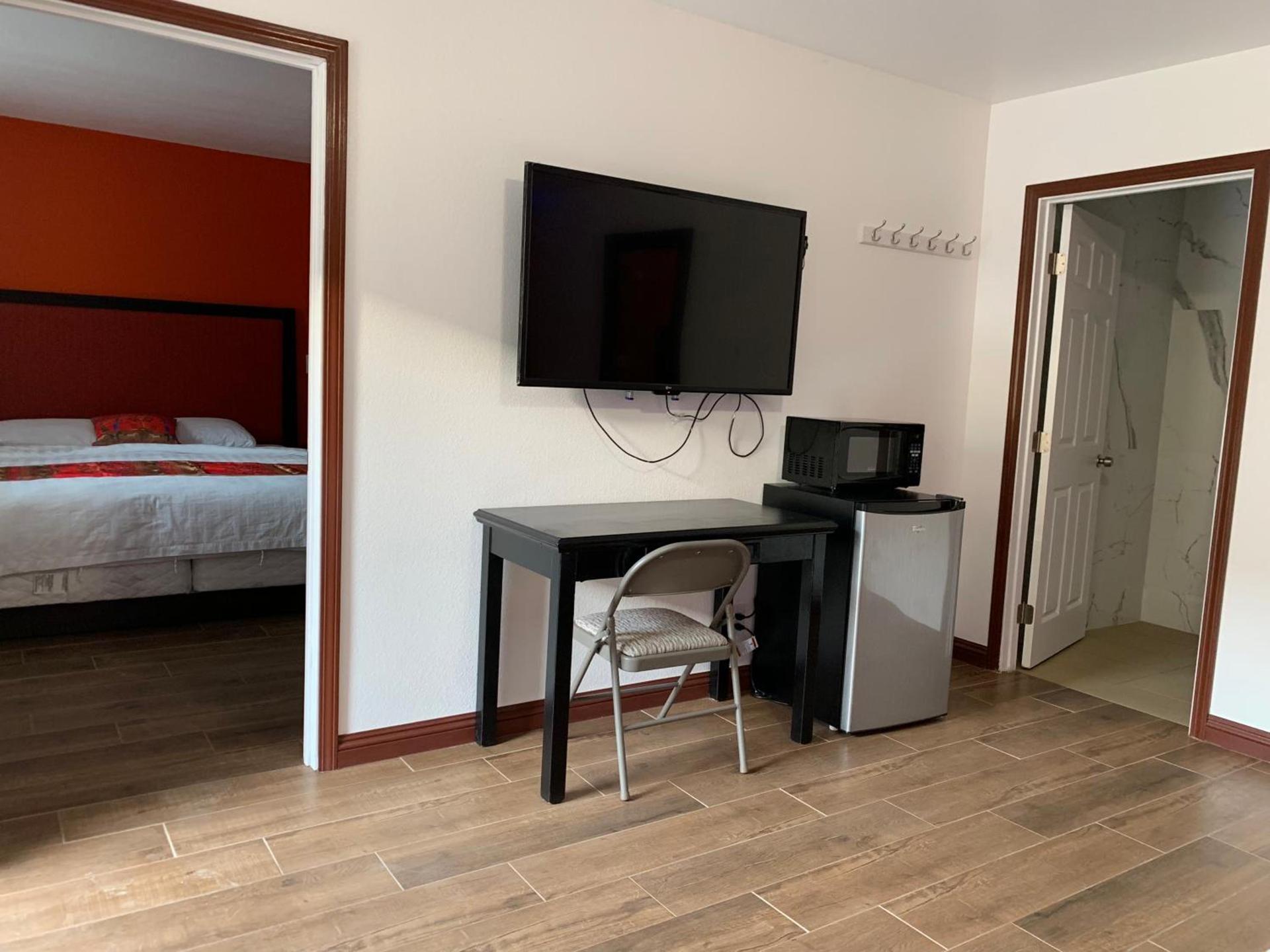 norwalk inn & suites photo 23