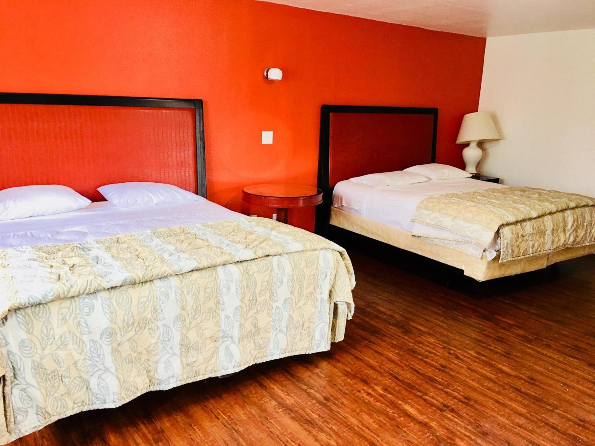 norwalk inn & suites photo 31