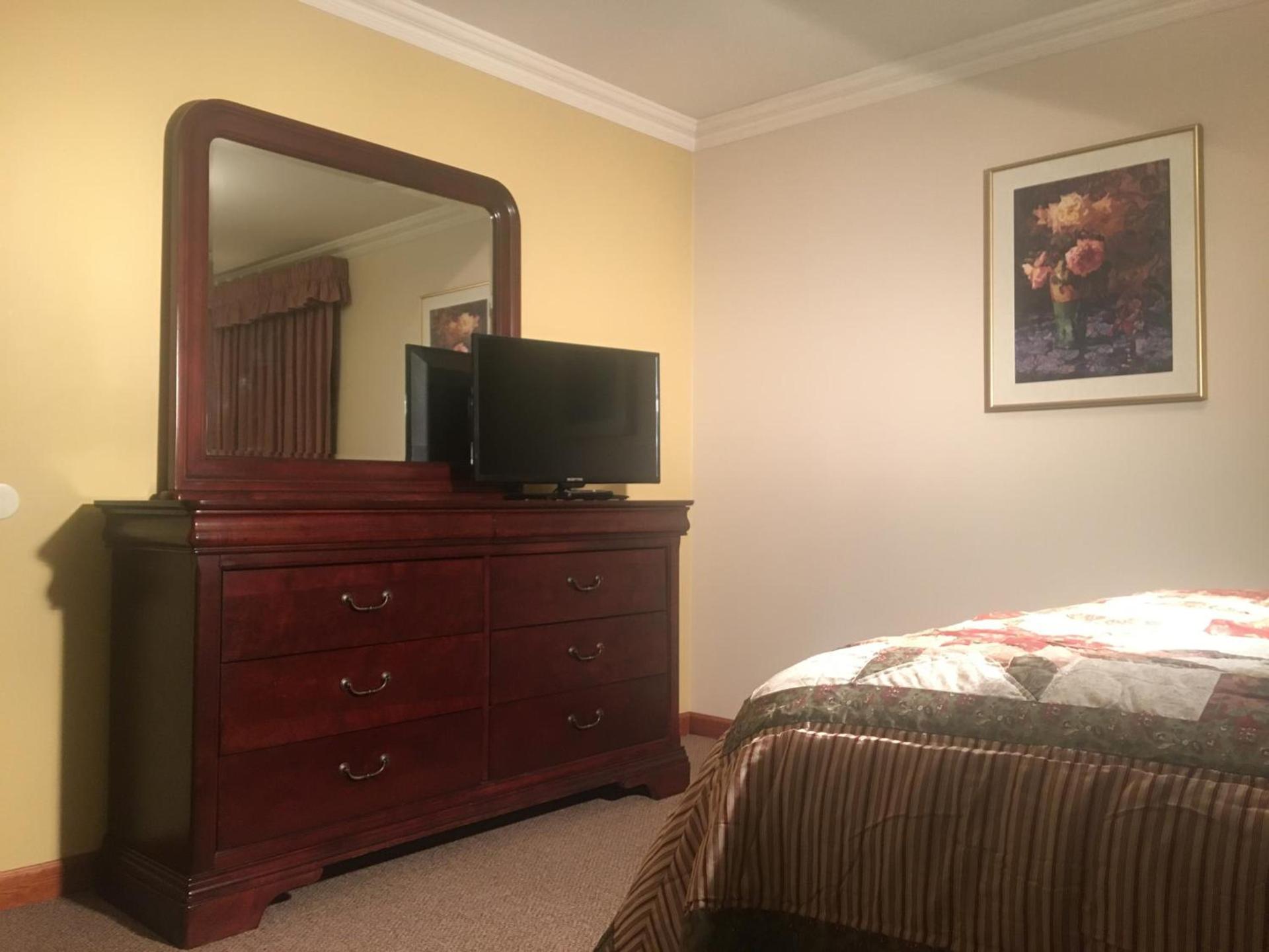 Acorn Motor Inn photo 41
