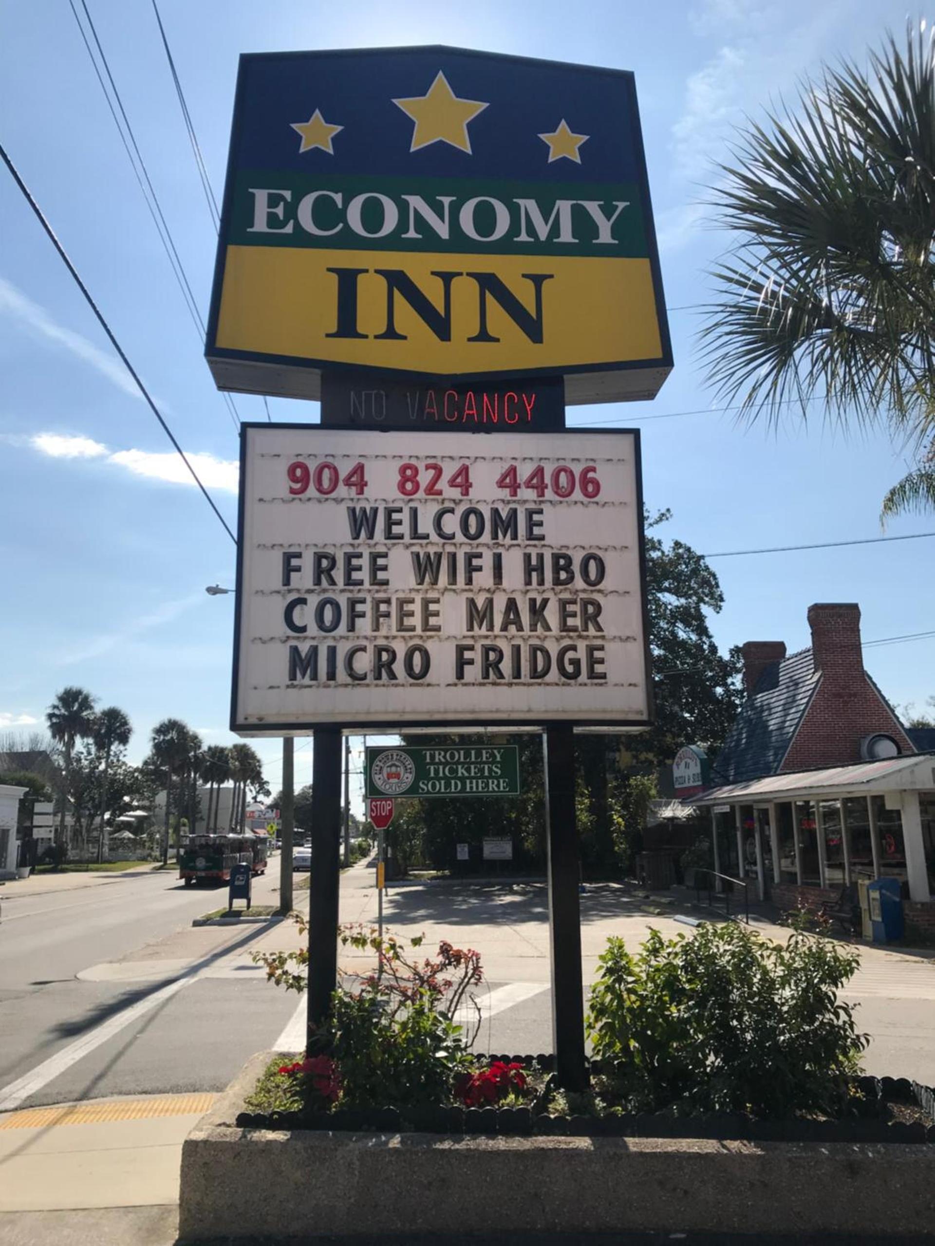 Economy Inn Historic District photo 39