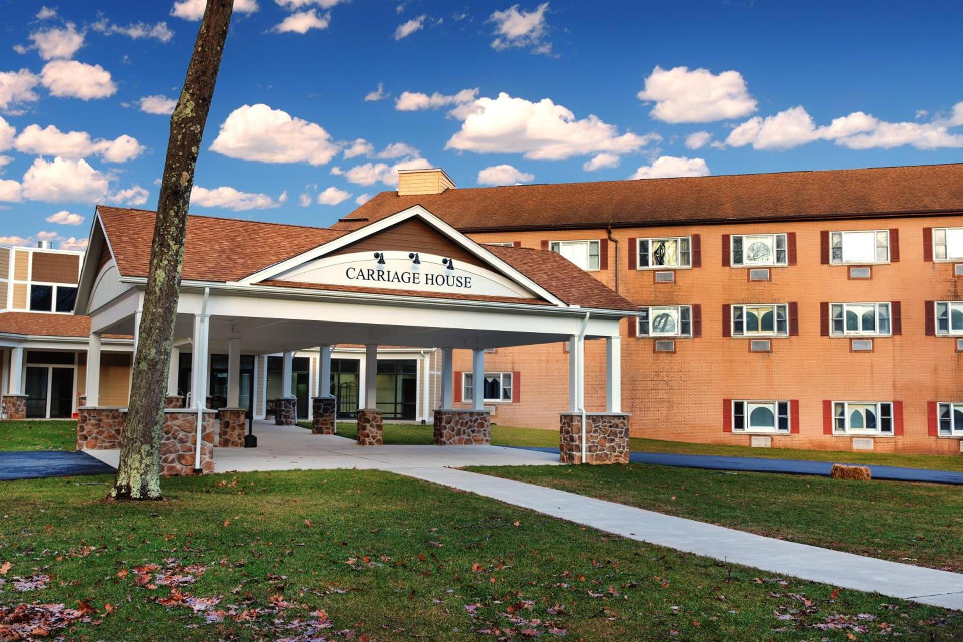 Carriage House Country Club photo 8