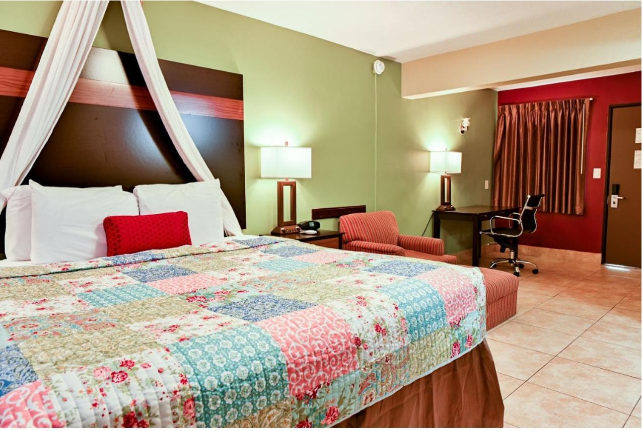 Oceans Beach Resort & Suites photo 80