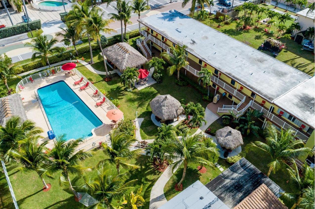 Oceans Beach Resort & Suites photo 2