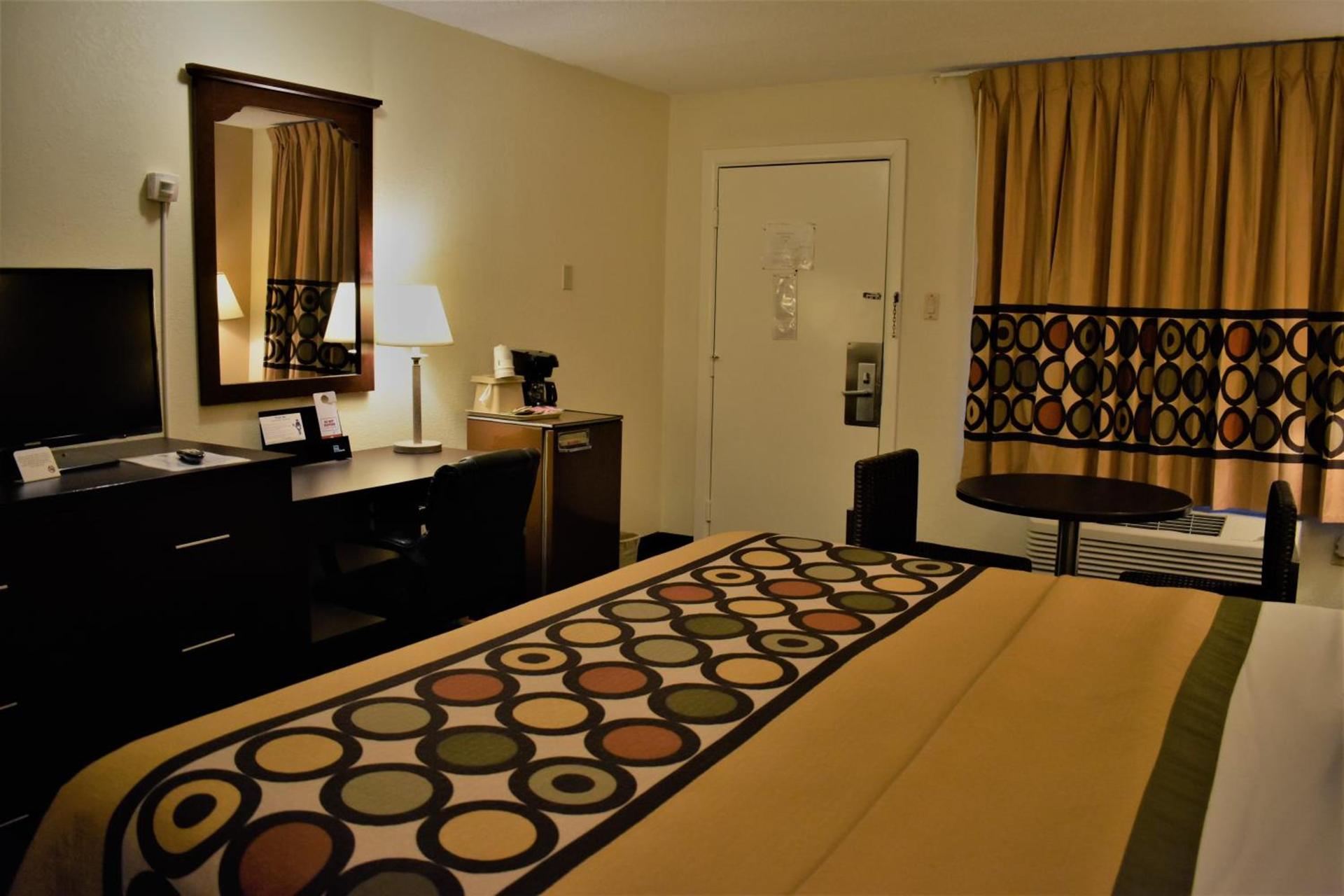 Super 8 by Wyndham Atlantic City photo 3