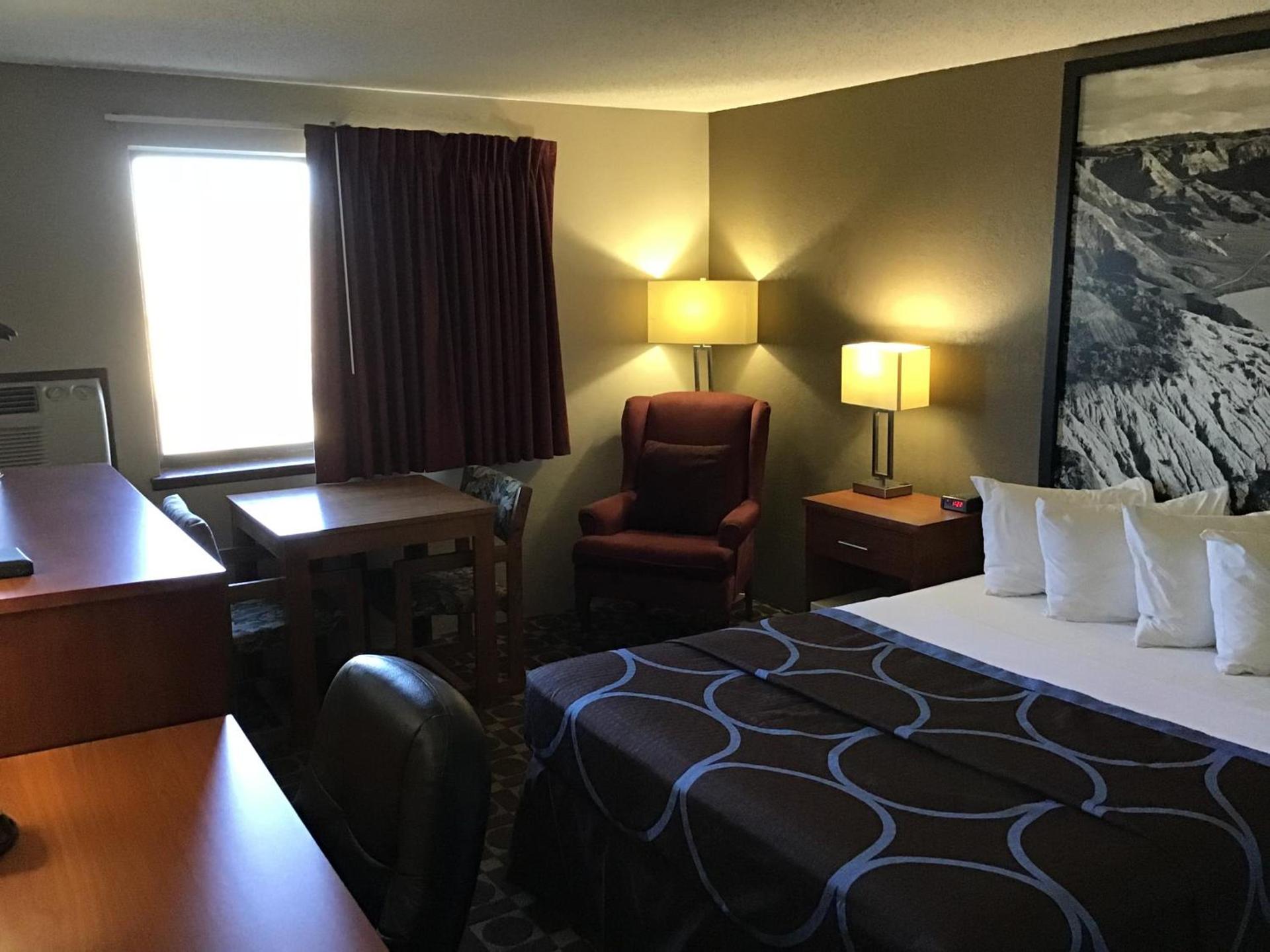 Super 8 by Wyndham Miles City photo 10