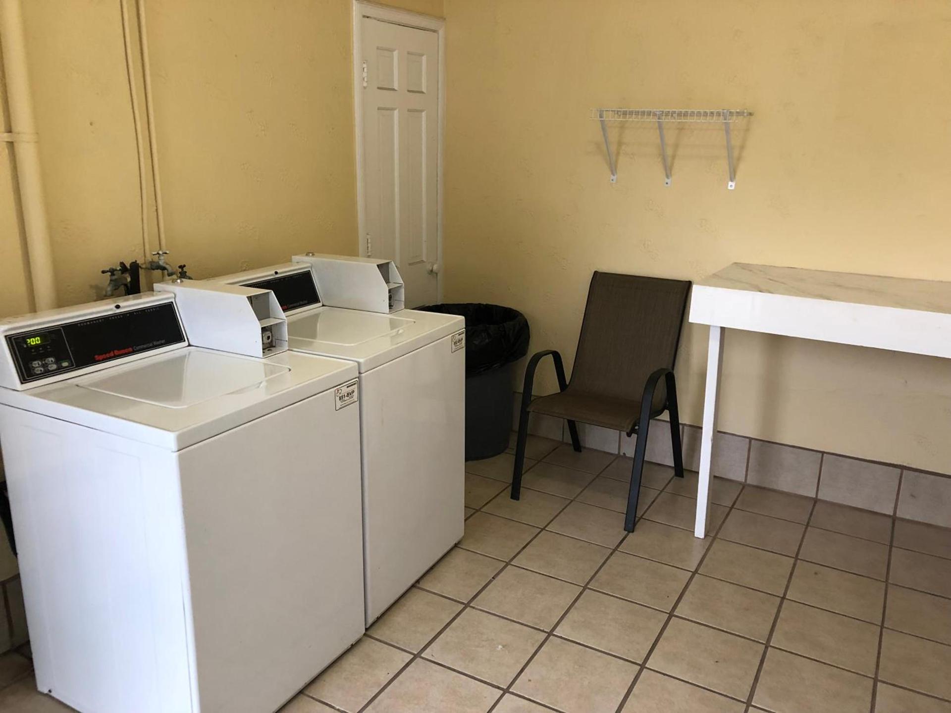 Days Inn by Wyndham Natchez photo 58