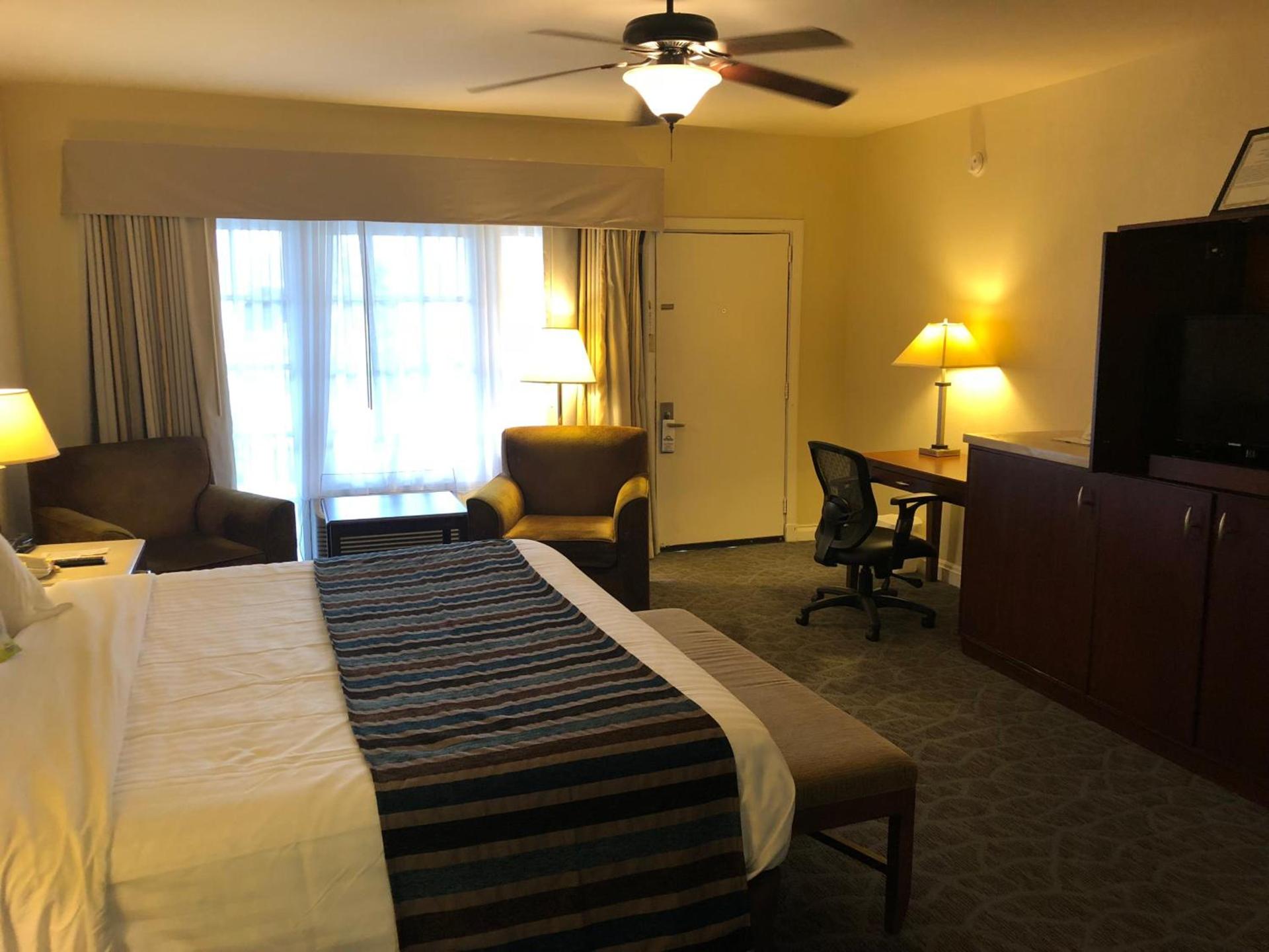 Days Inn by Wyndham Natchez photo 62