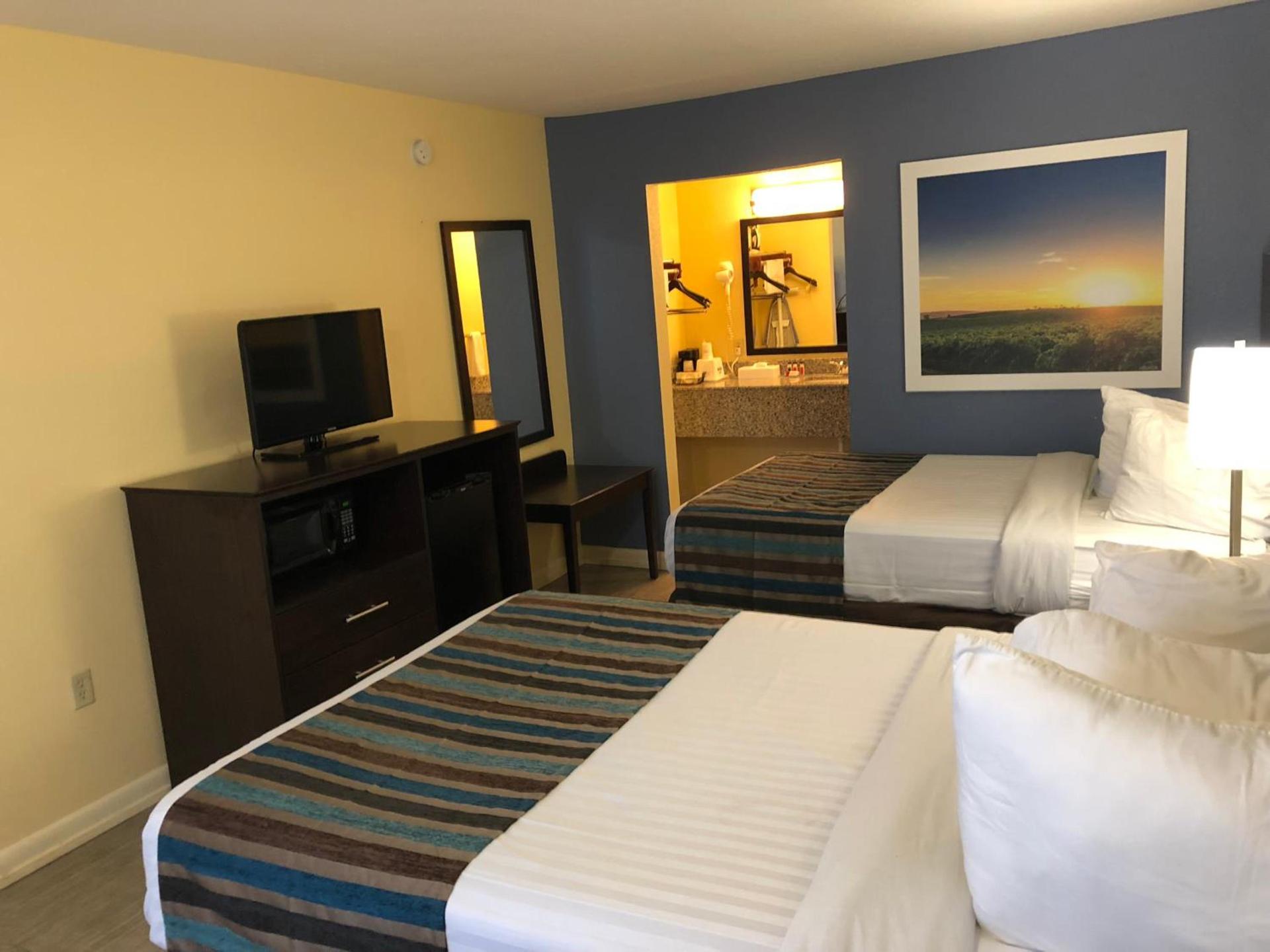Days Inn by Wyndham Natchez photo 77