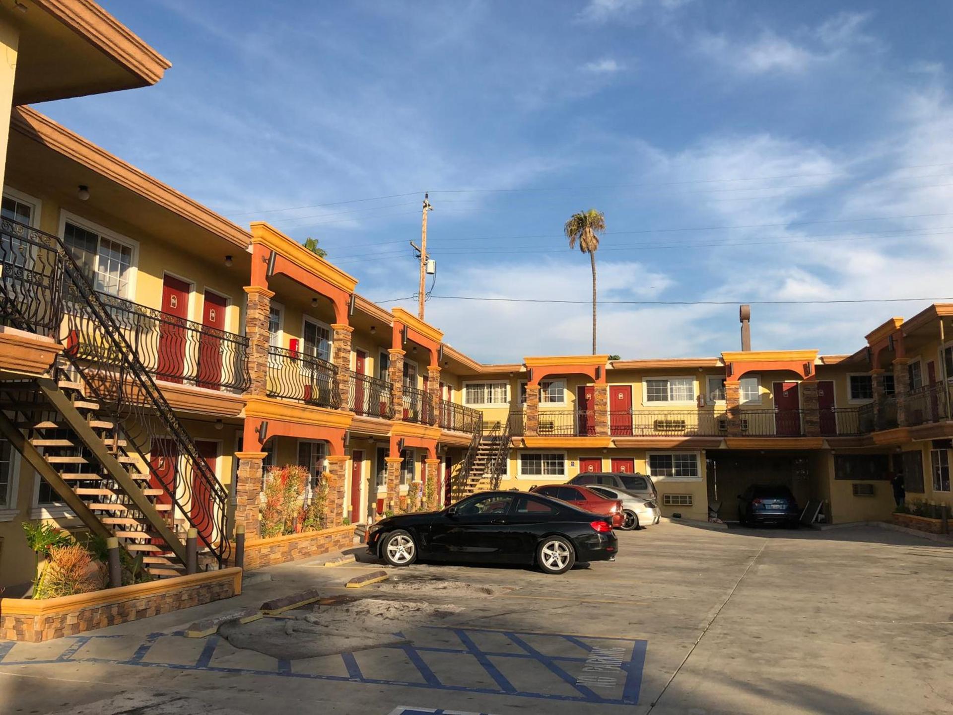 Flight Motel photo 1
