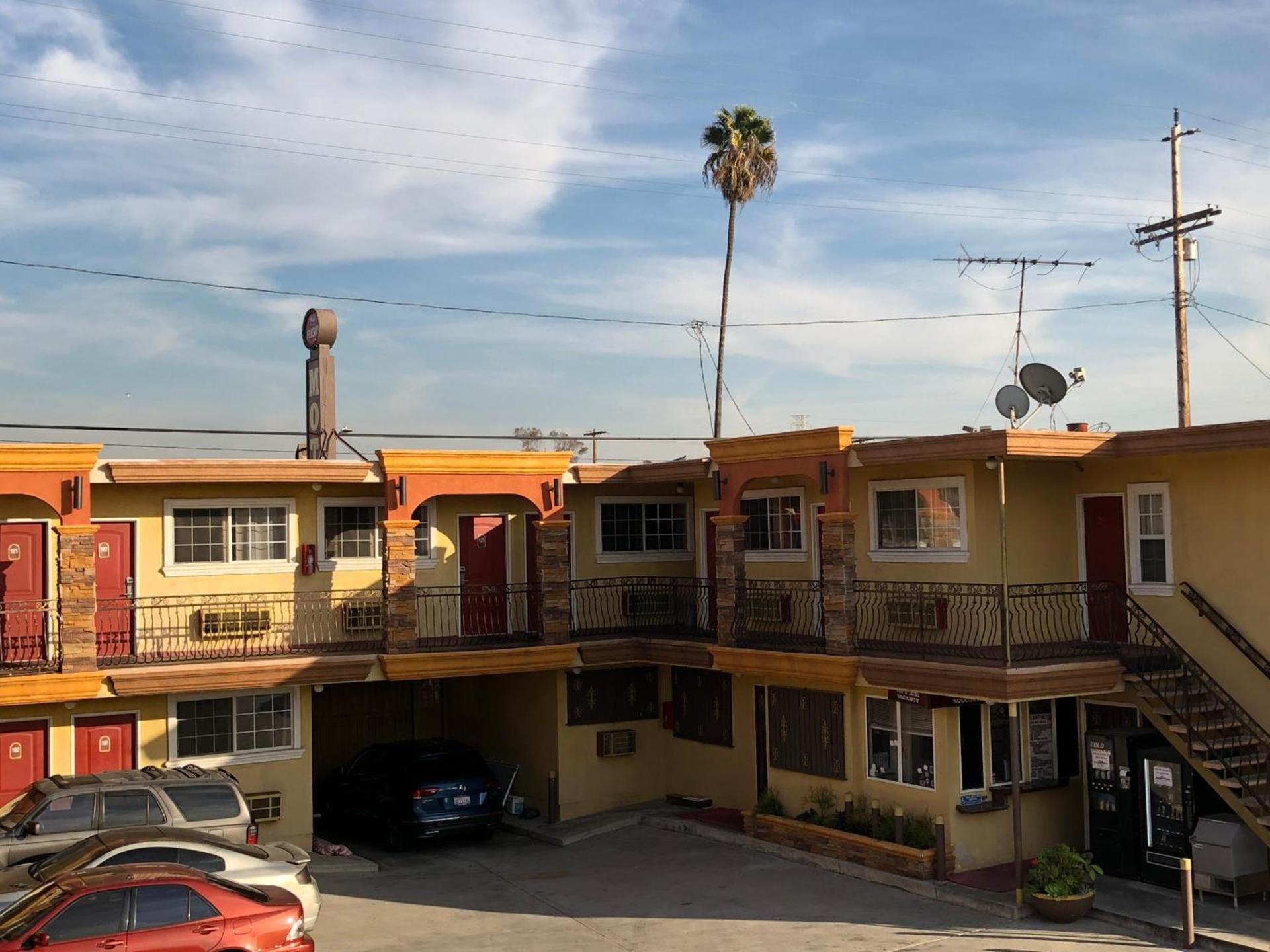 Flight Motel photo 20