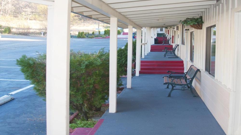 El Dorado Motel photo 9