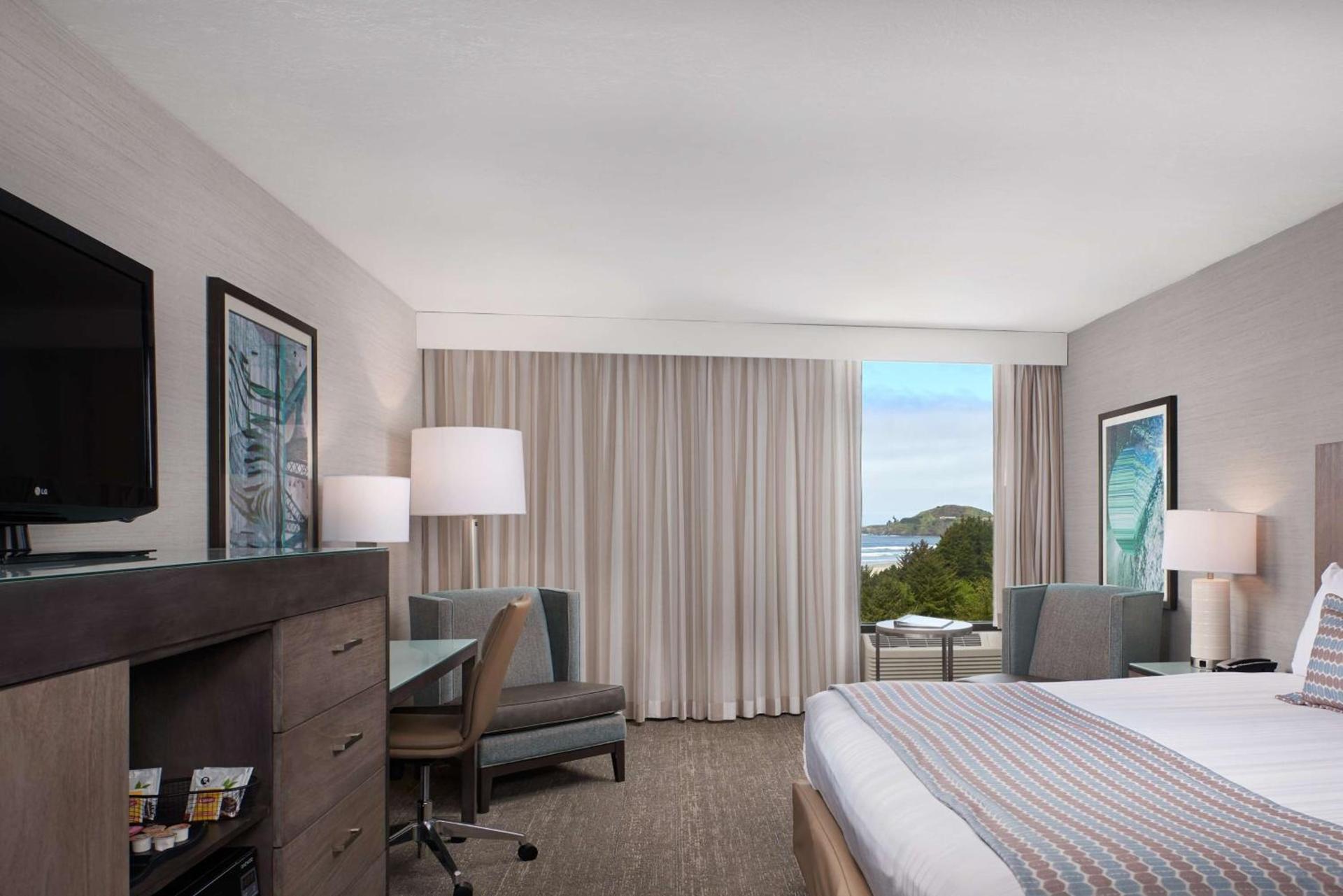 Best Western Plus Agate Beach Inn photo 6
