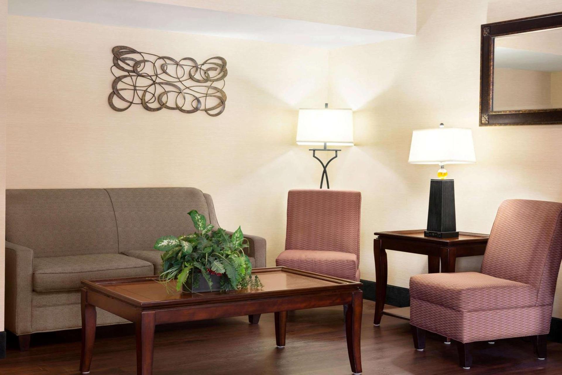 Baymont by Wyndham Rocky Mount photo 3